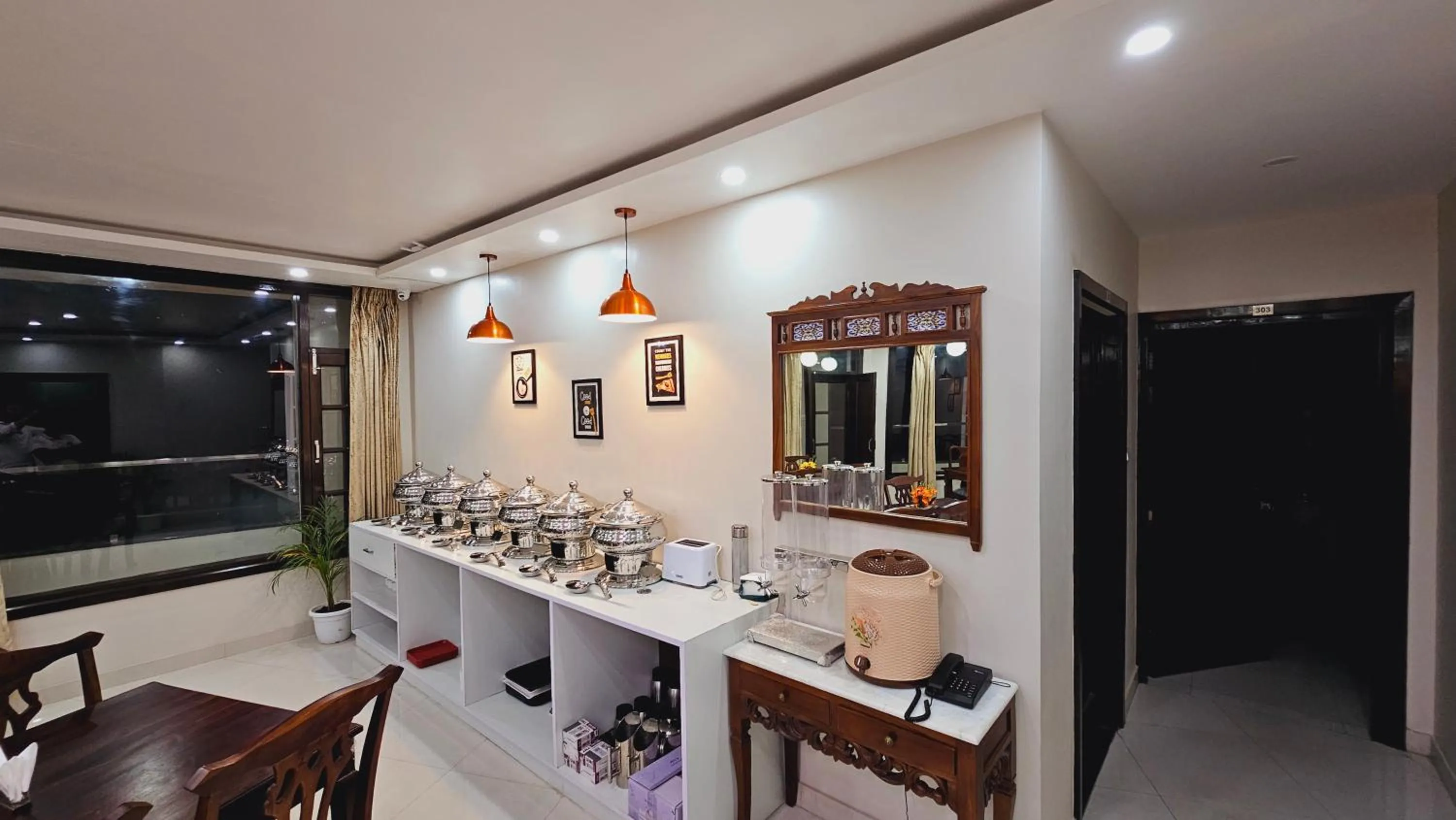 Restaurant/places to eat in Hydrangea Heights by PTW Hotels