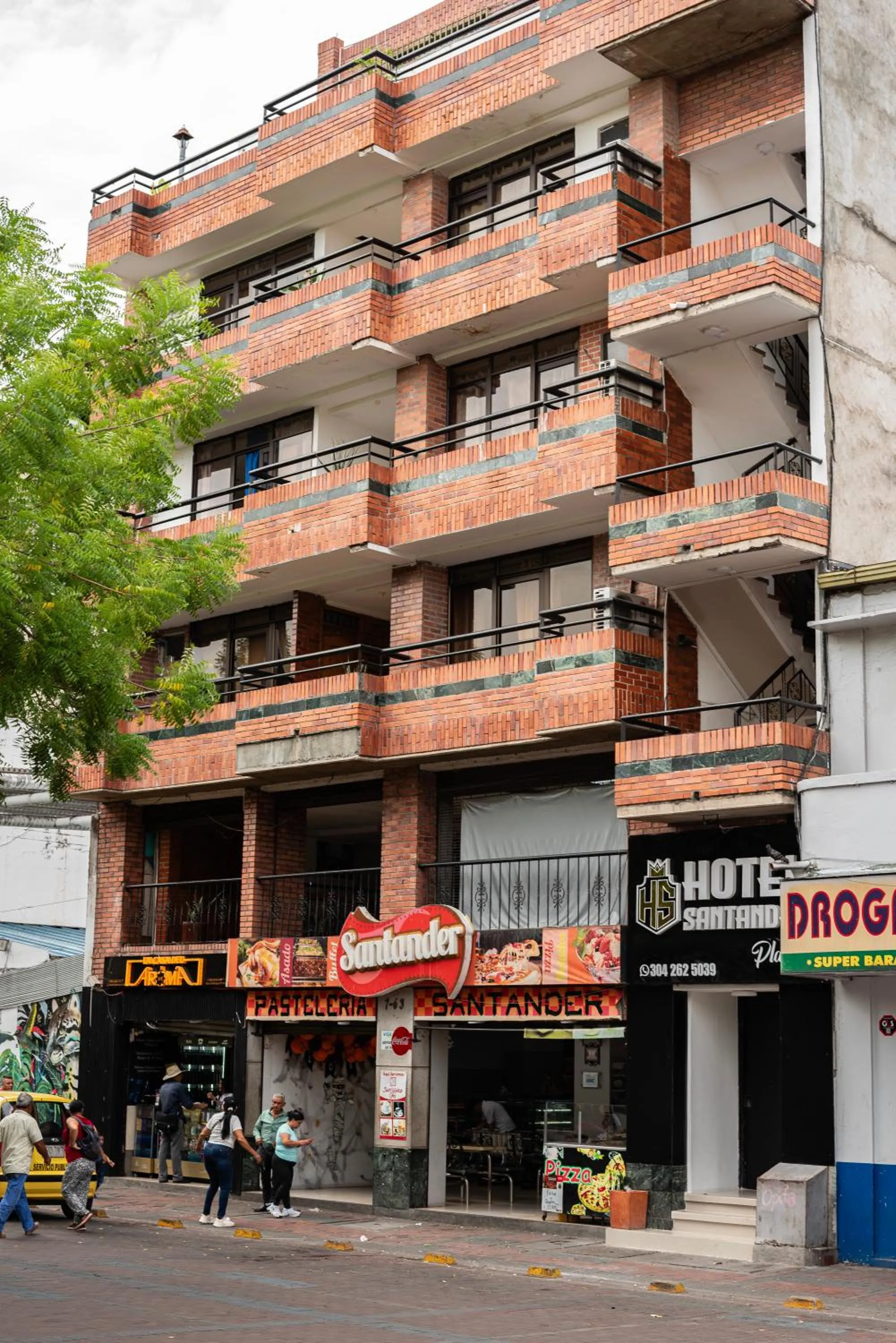 Property building in Hotel Santander Plaza