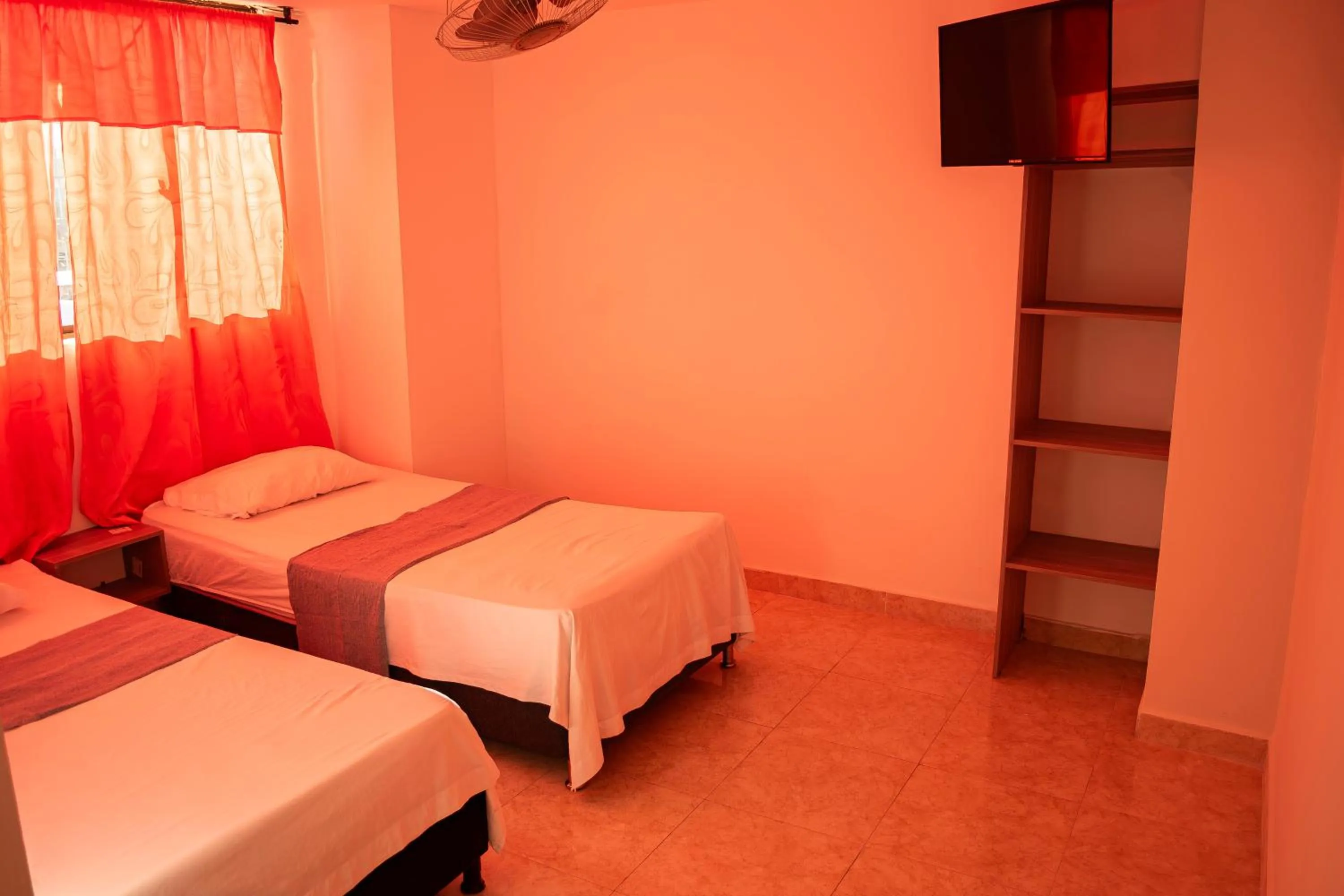 TV and multimedia, Bed in Hotel Santander Plaza