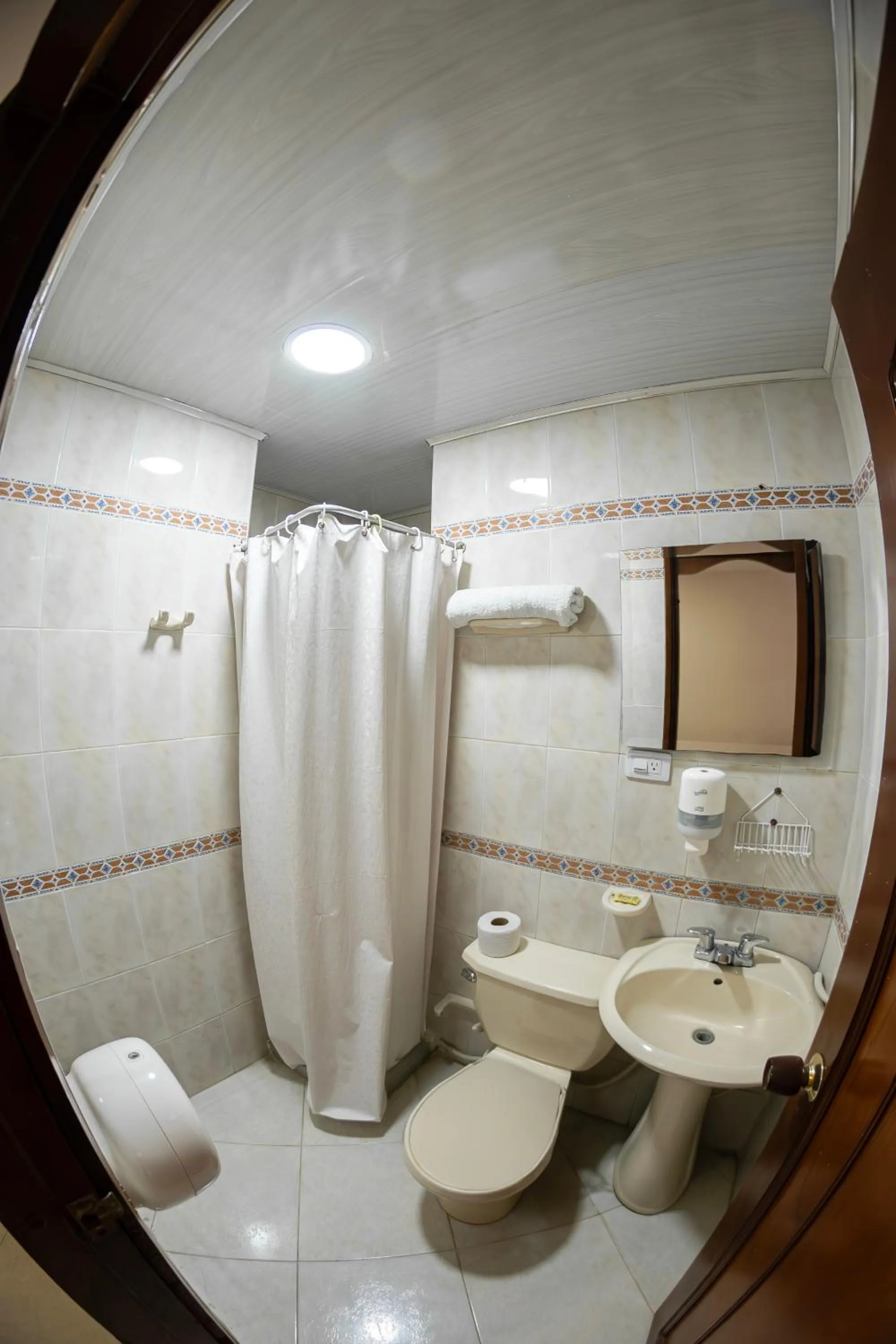 Bathroom in Hotel Santander Plaza