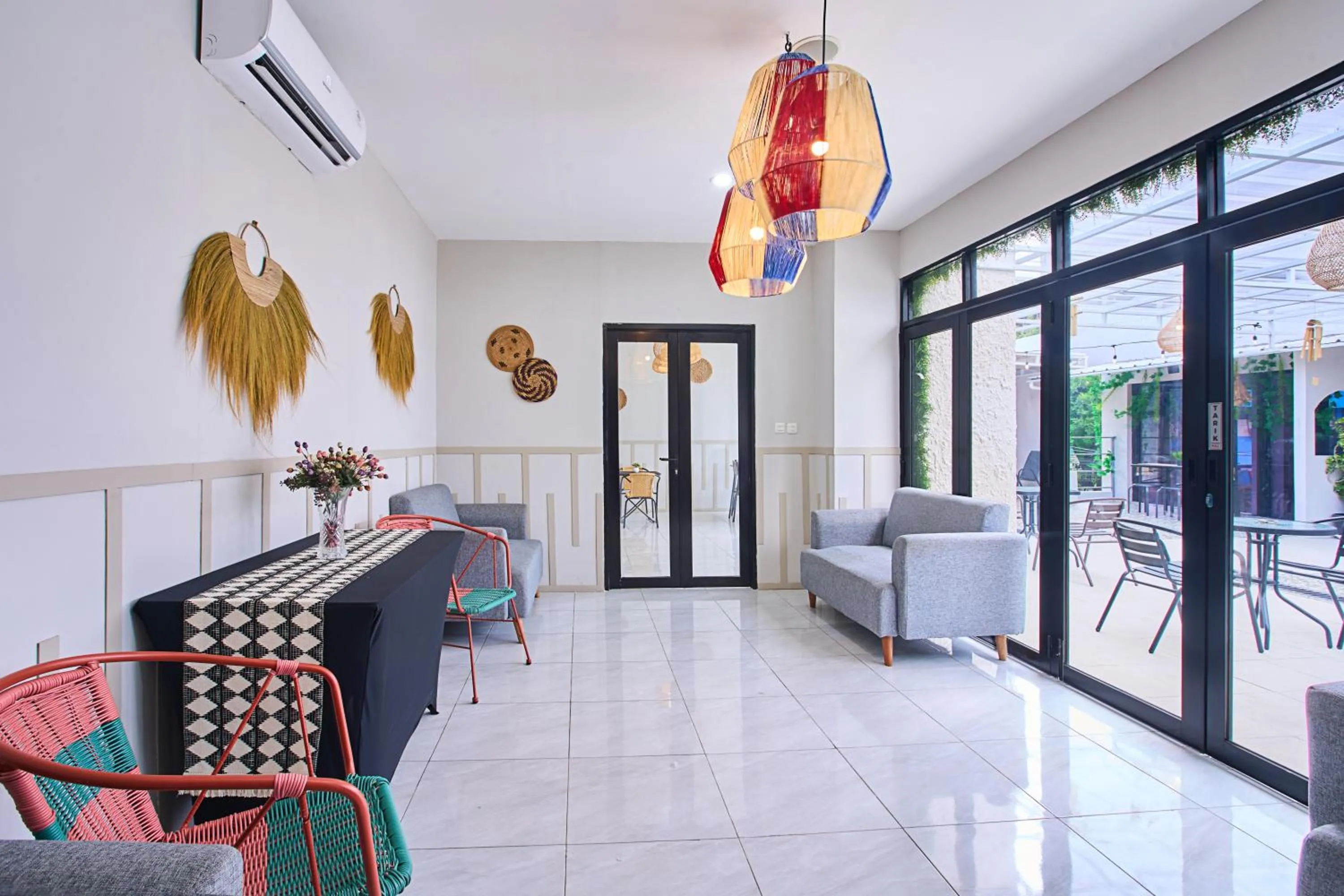 Restaurant/places to eat in BALE Puri