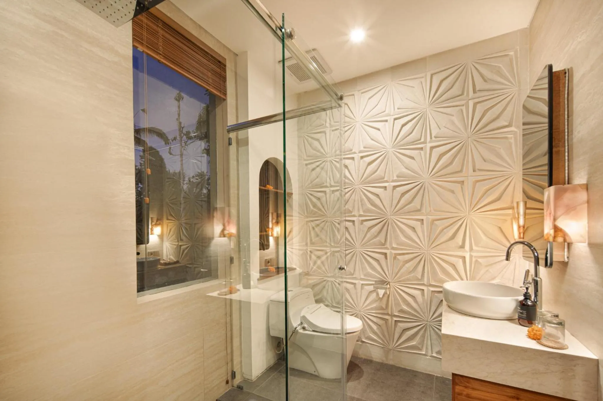 Bathroom in Khastana Hadi Tegallalang, Ubud