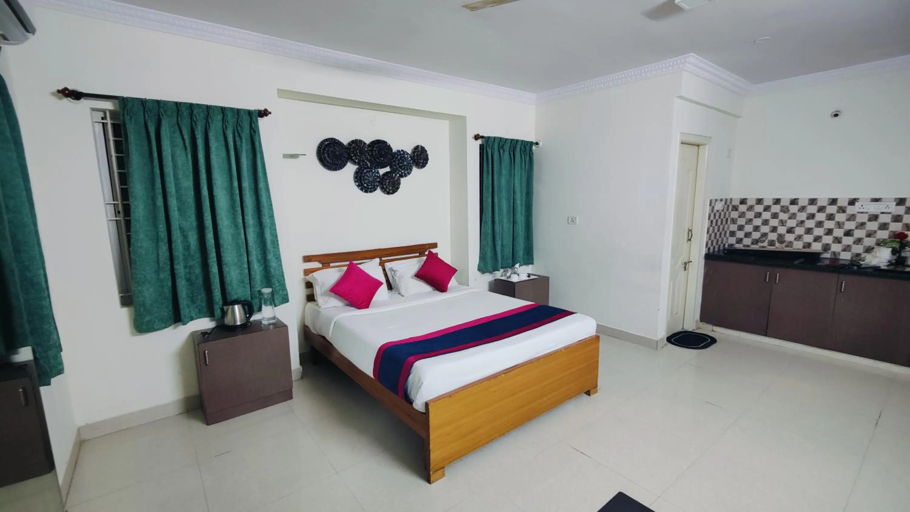 Bed in Mann Pasand Inn Feel the Luxury