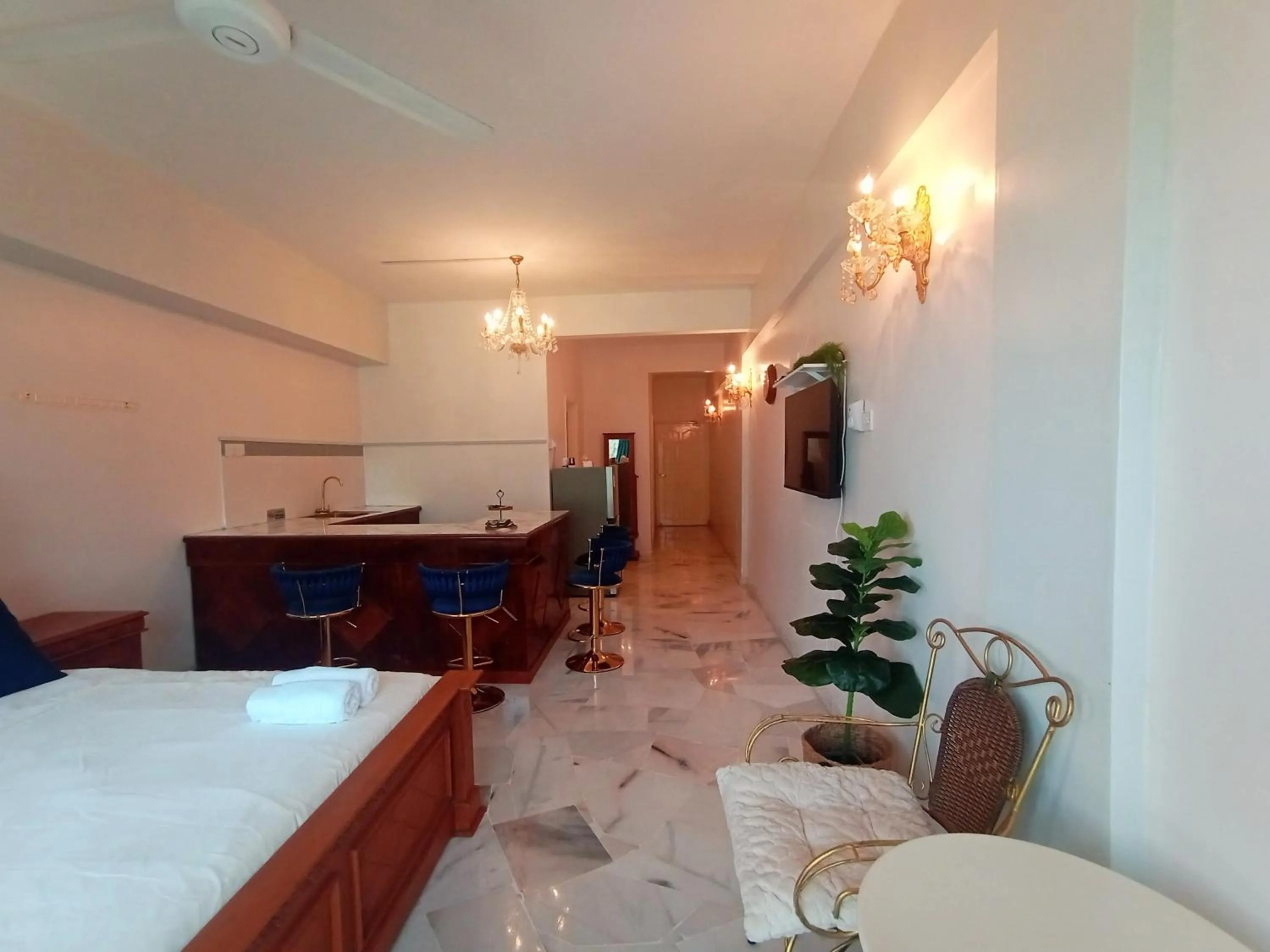 Resort Apartment depan Laut