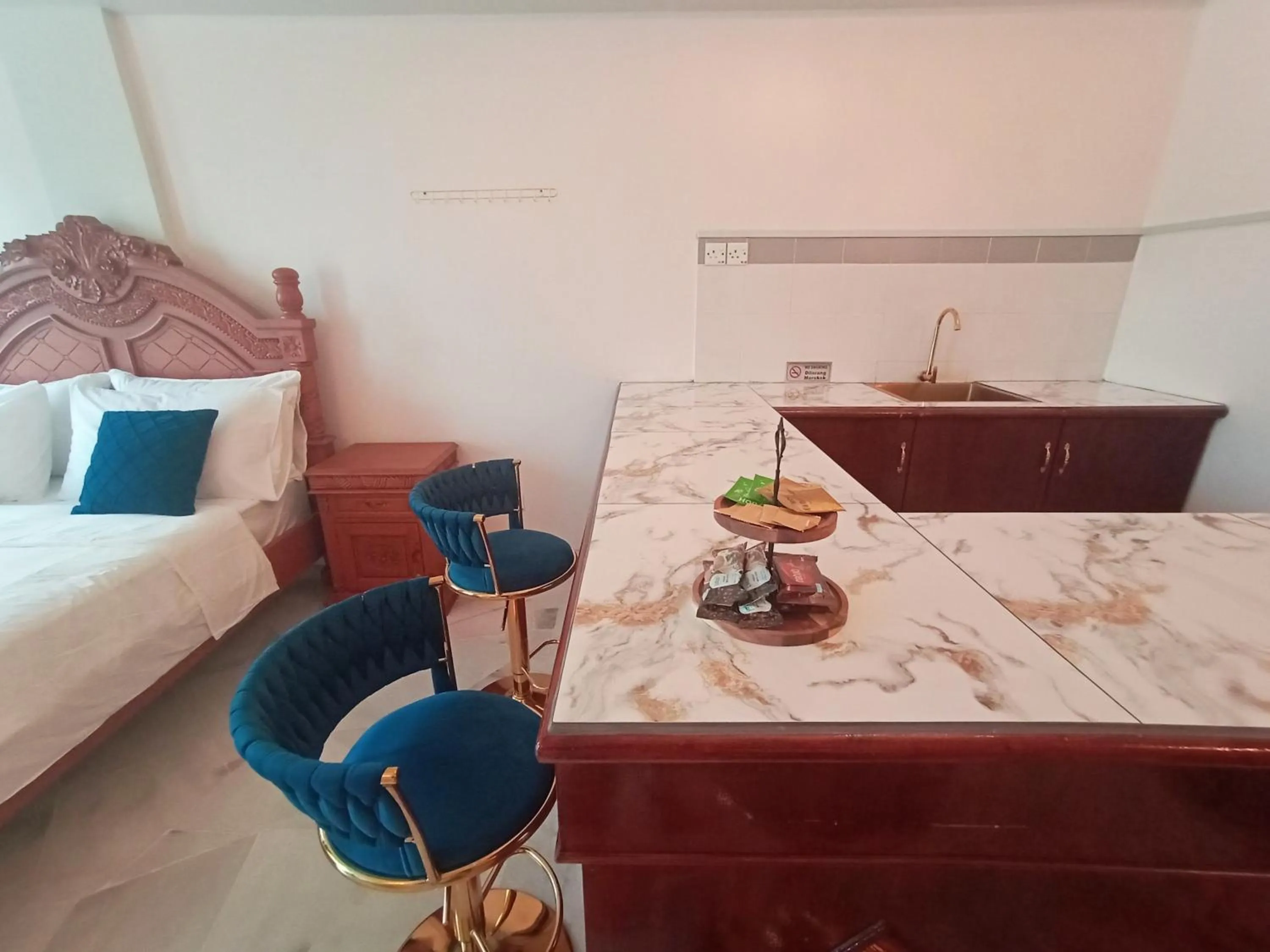 Resort Apartment depan Laut