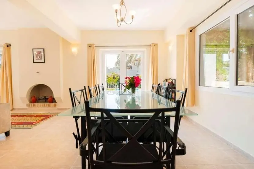 Dining area in Villa Esinti