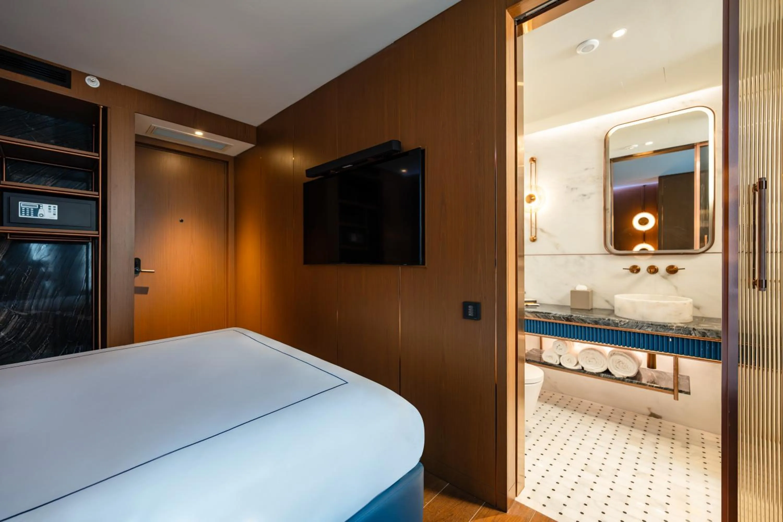 Photo of the whole room, Bed in Sura Concept Hotel