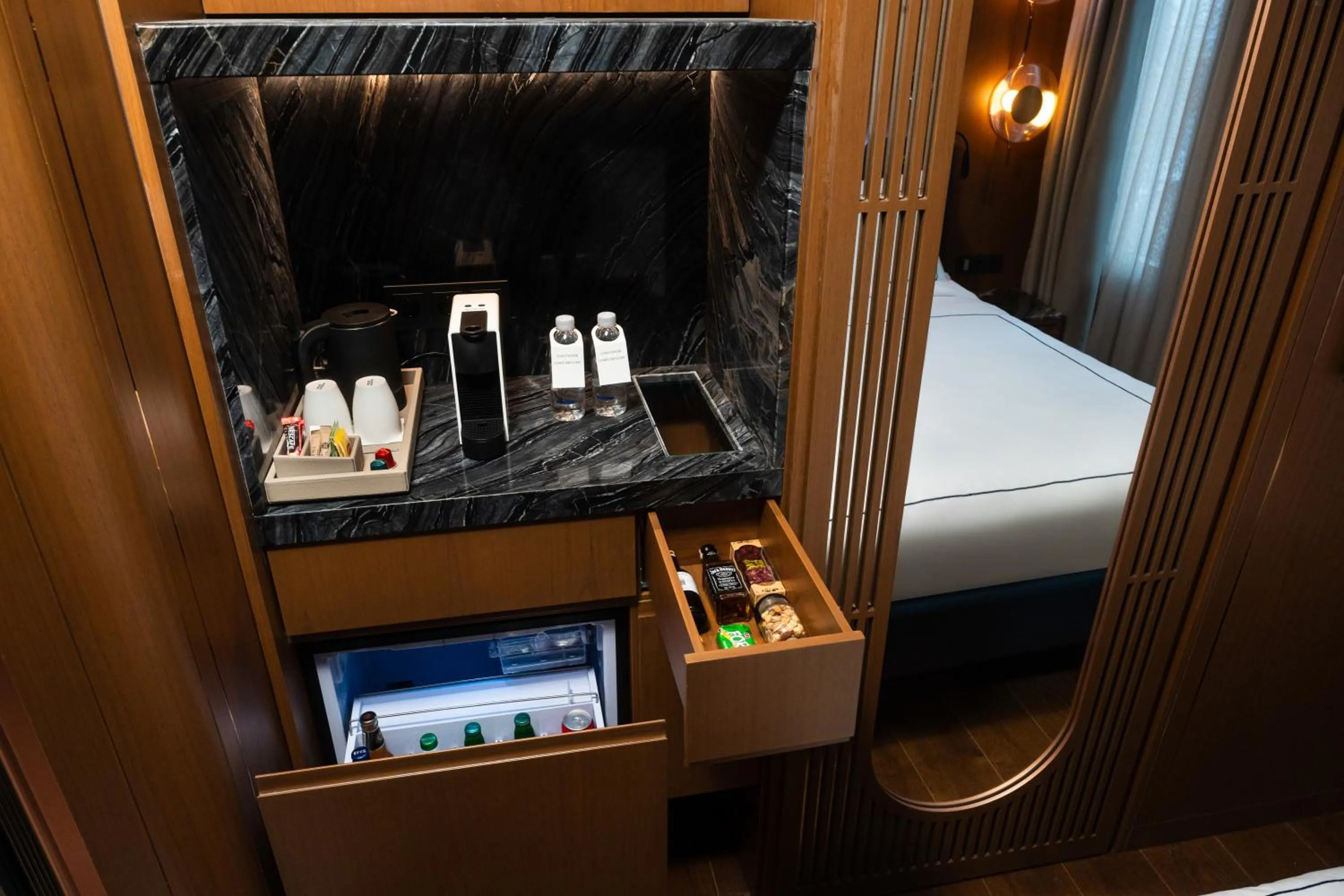 minibar, Bed in Sura Concept Hotel