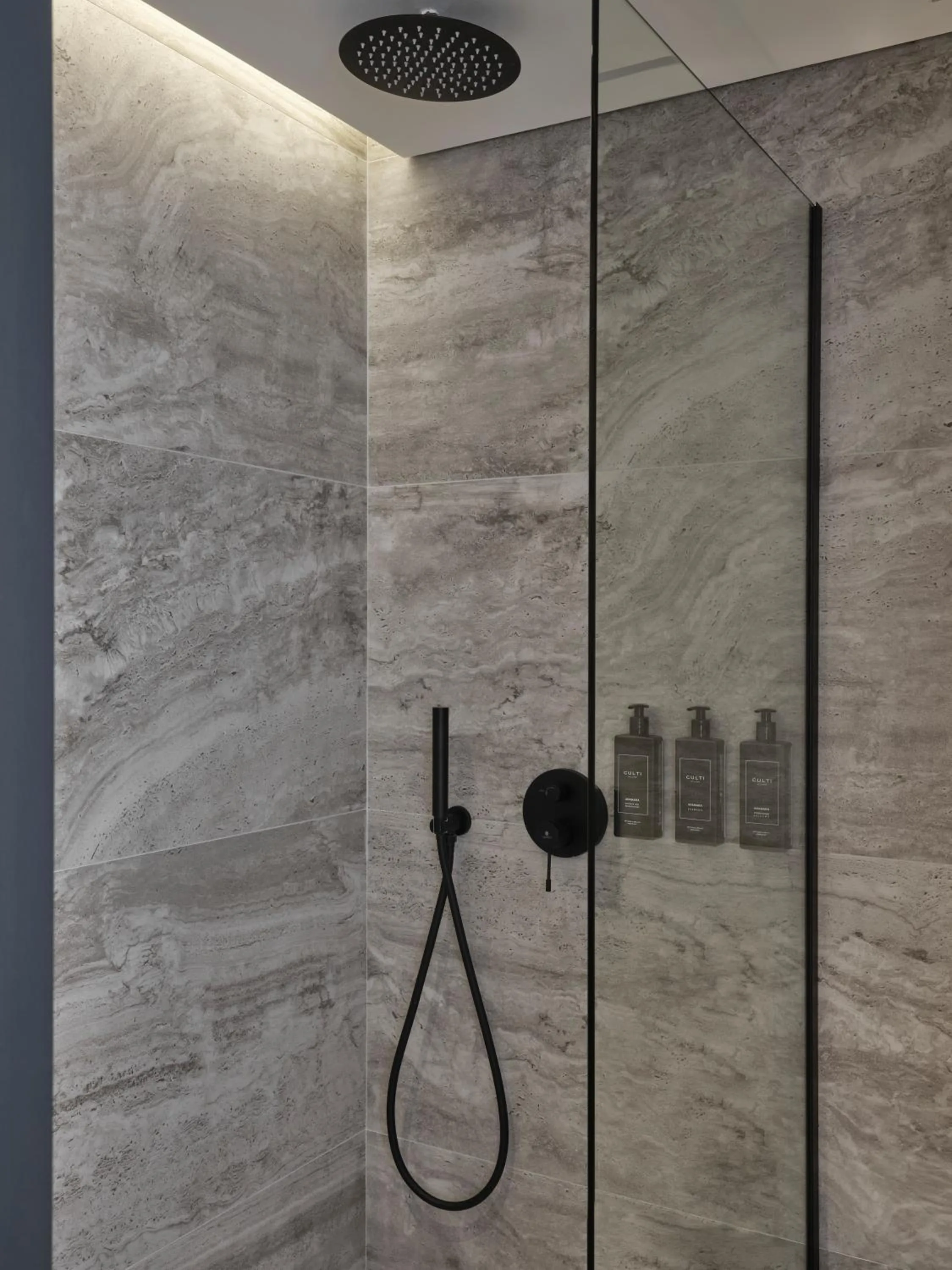 Bathroom in Nur Edge Aparthotel - Acropolis Skyline