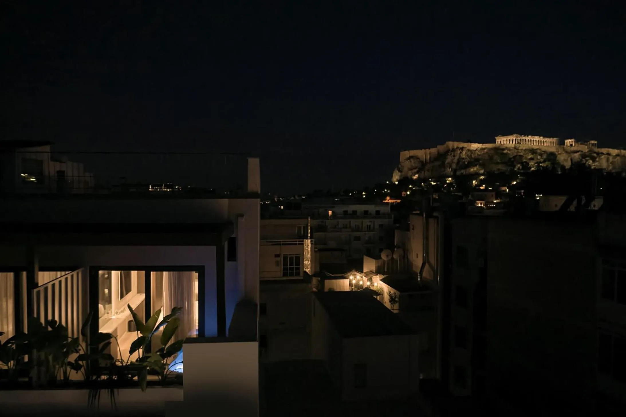City view in Nur Edge Aparthotel - Acropolis Skyline