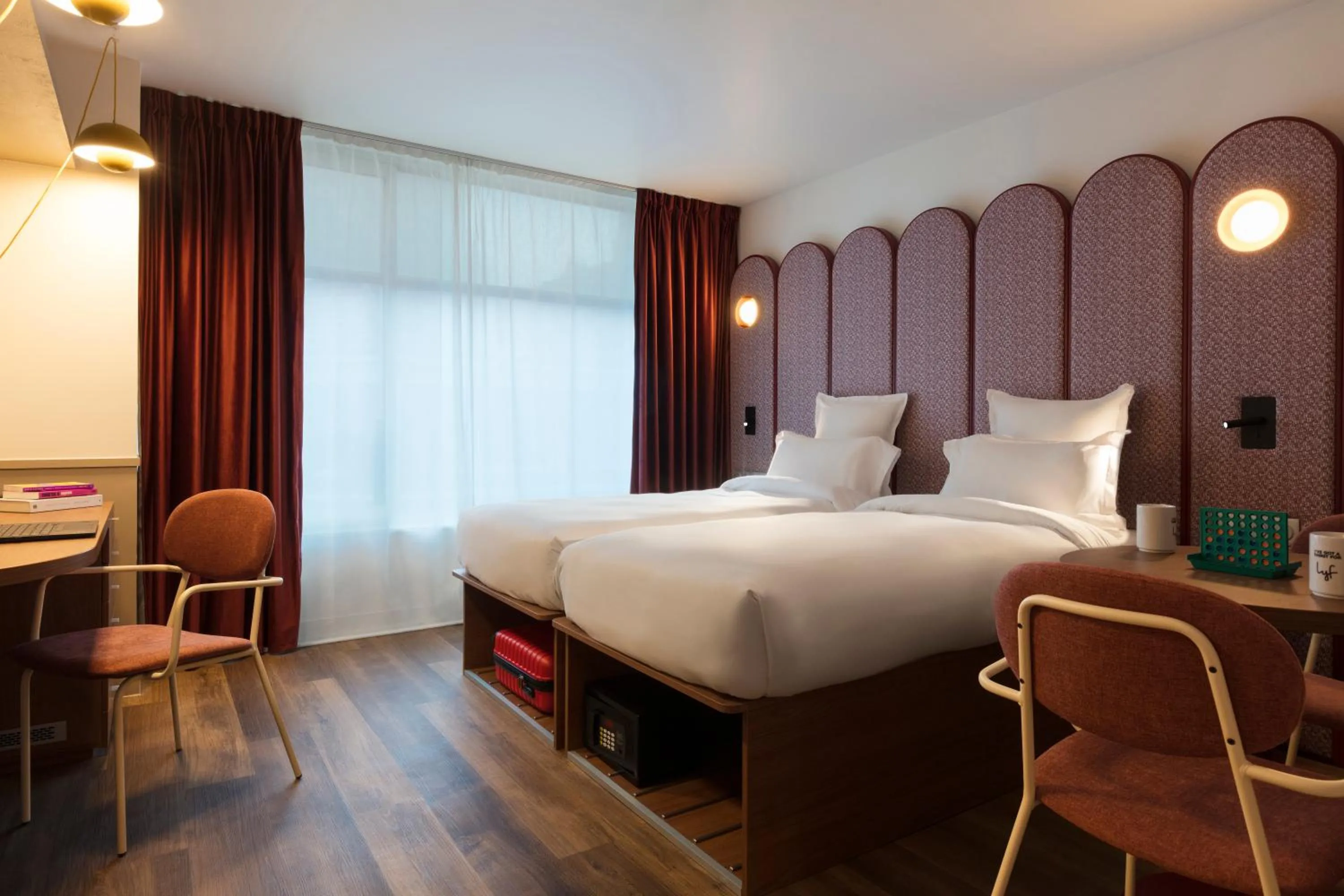 Bedroom, Bed in lyf Gambetta Paris