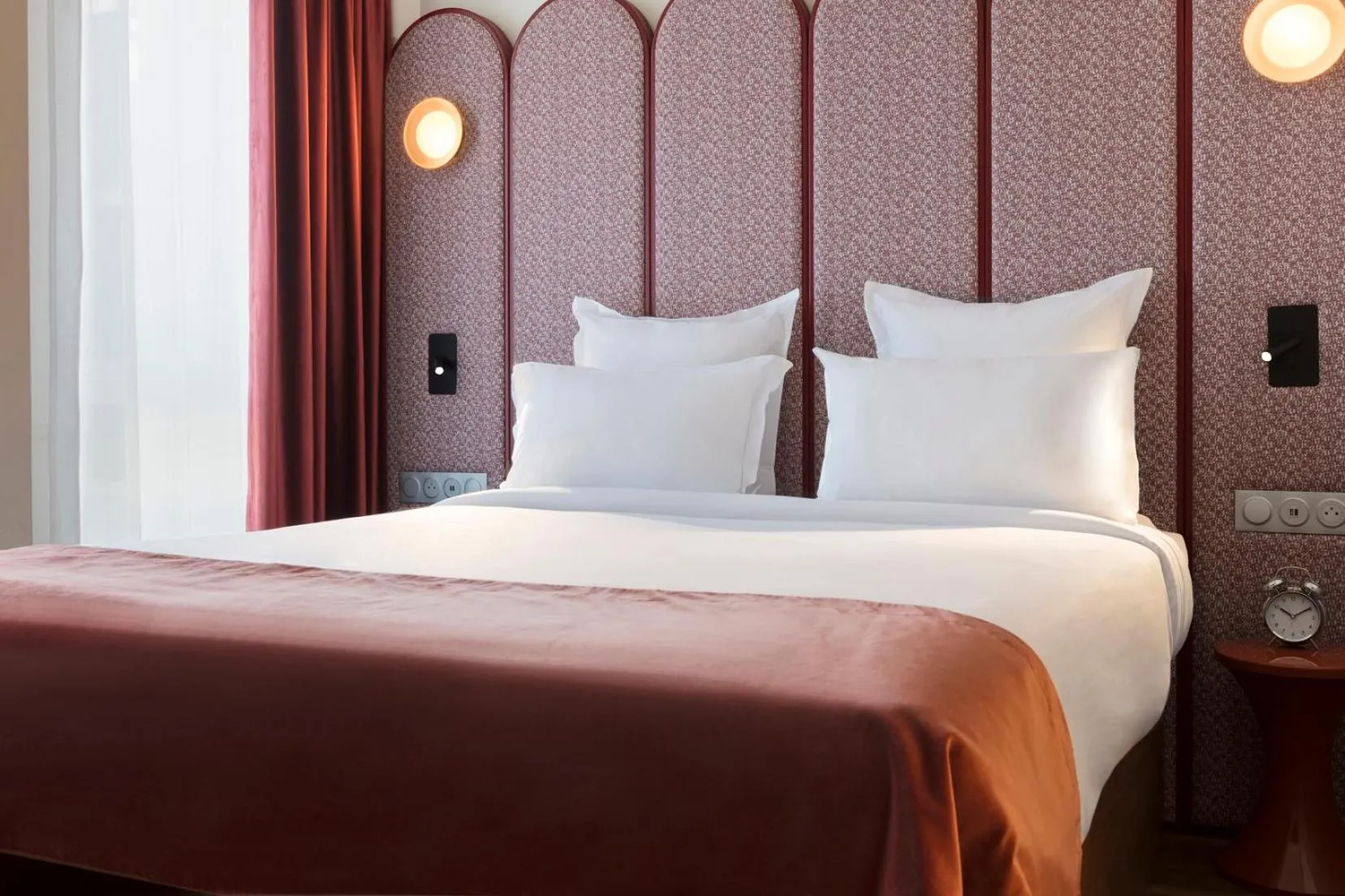 Bedroom, Bed in lyf Gambetta Paris