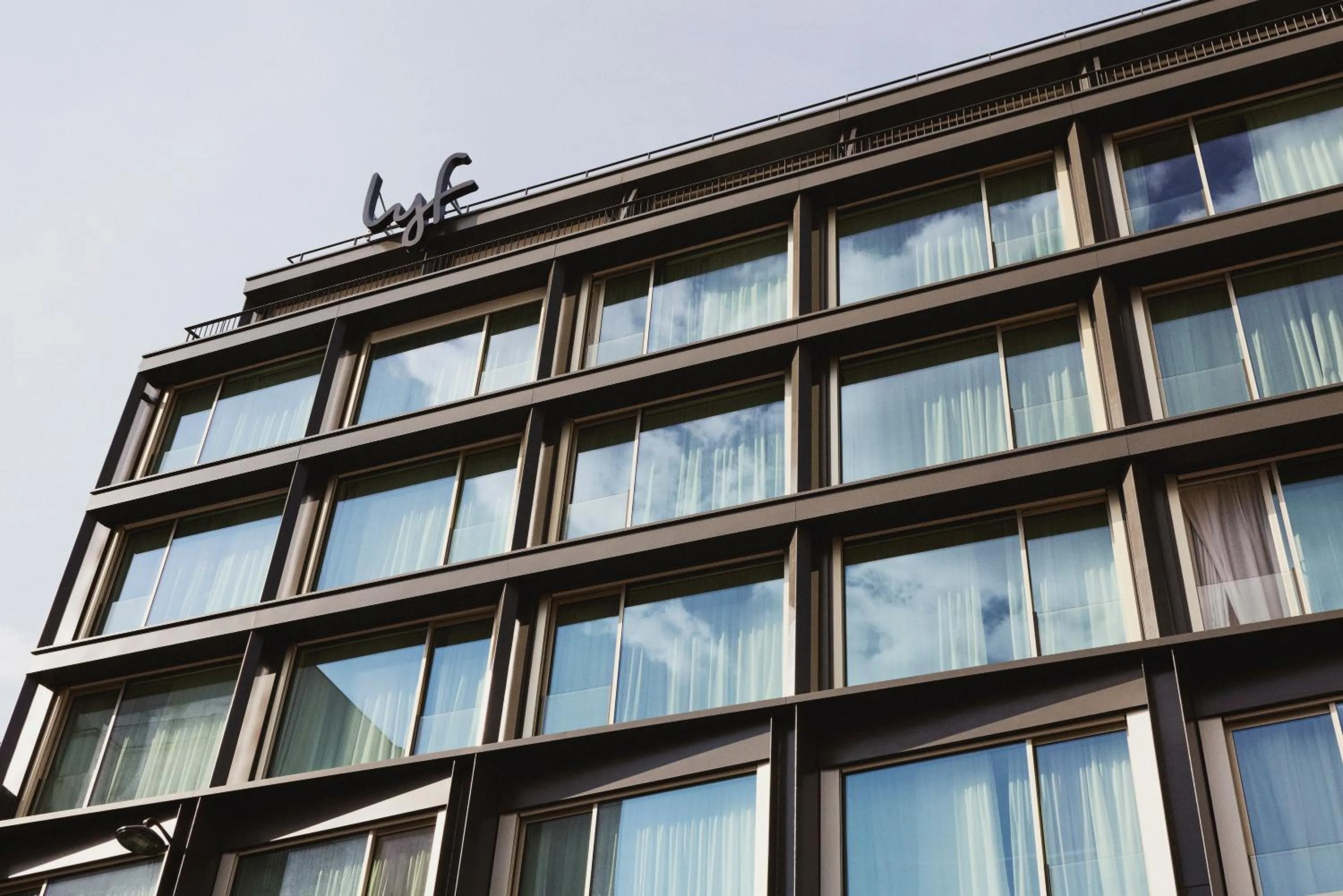 Facade/entrance in lyf Gambetta Paris