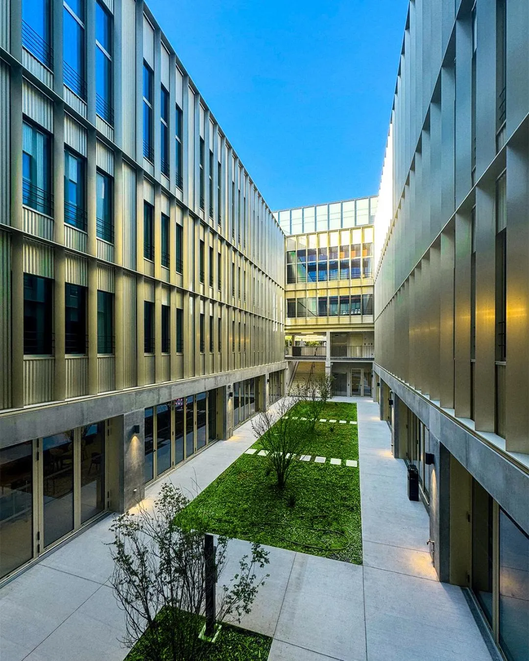 Patio in lyf Gambetta Paris