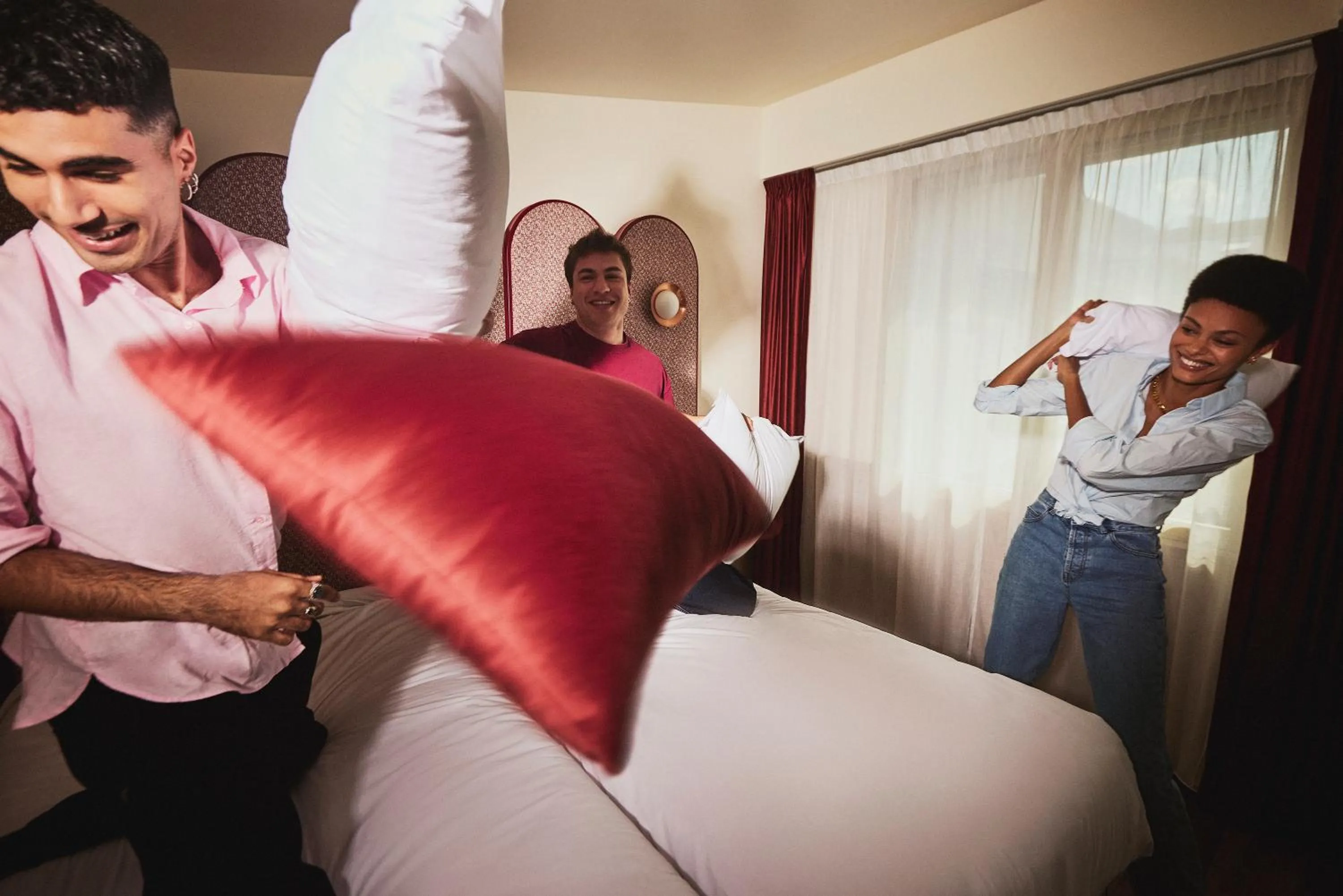 Bed in lyf Gambetta Paris