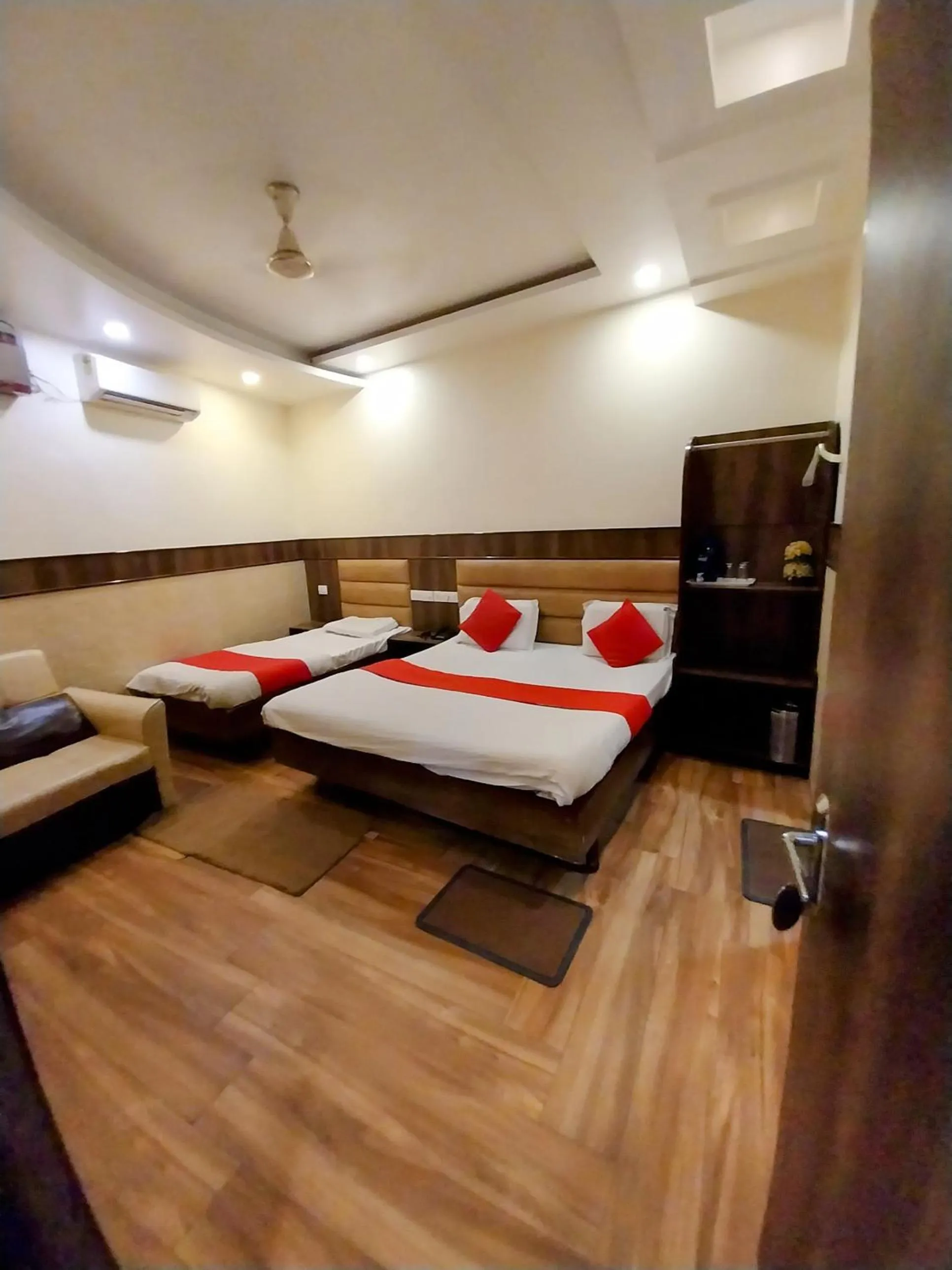 Bed in Hotel Raghunath