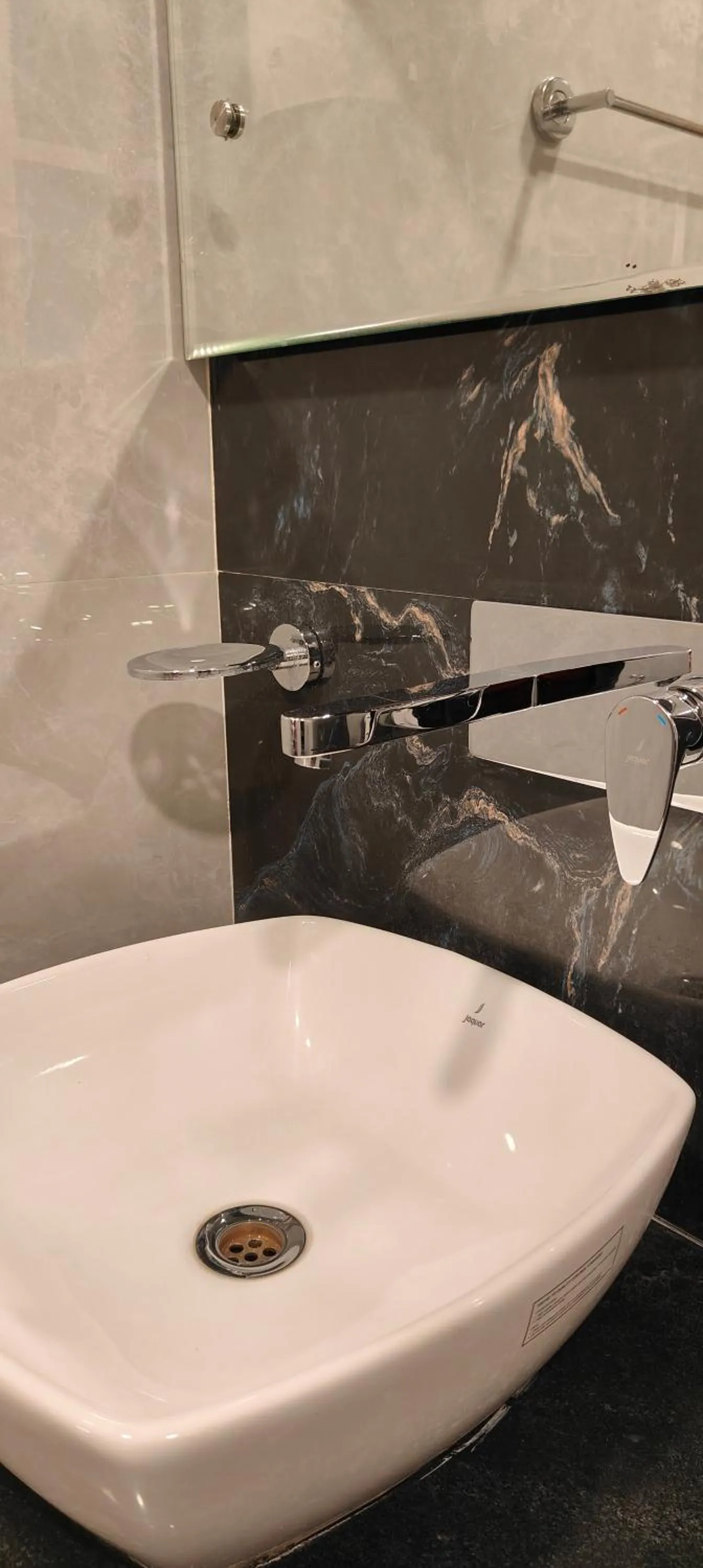 Bathroom in Hotel Raghunath