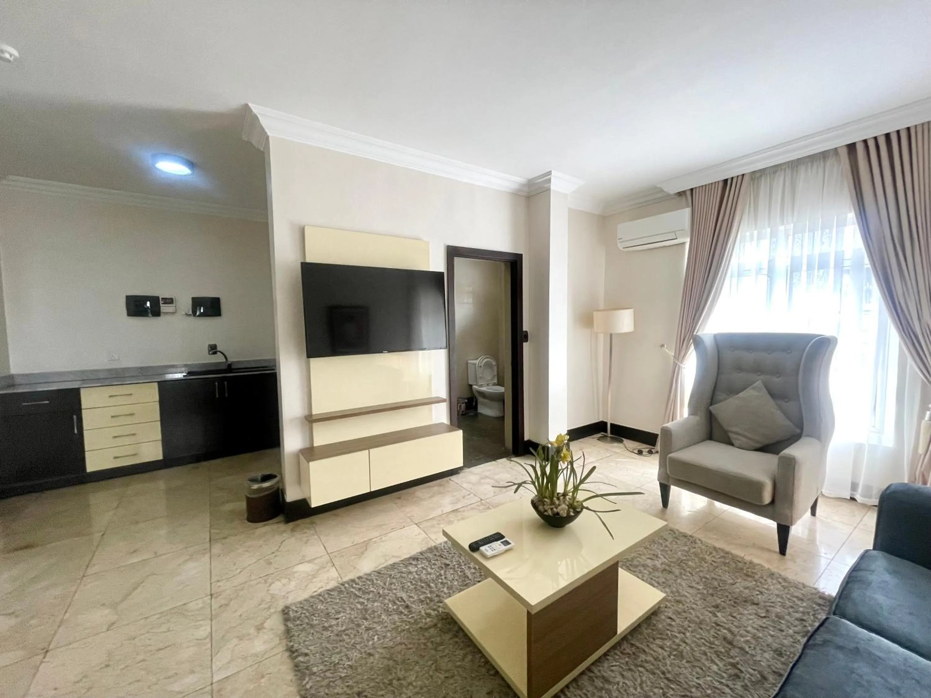 Living room in The Sojourner By Genesis