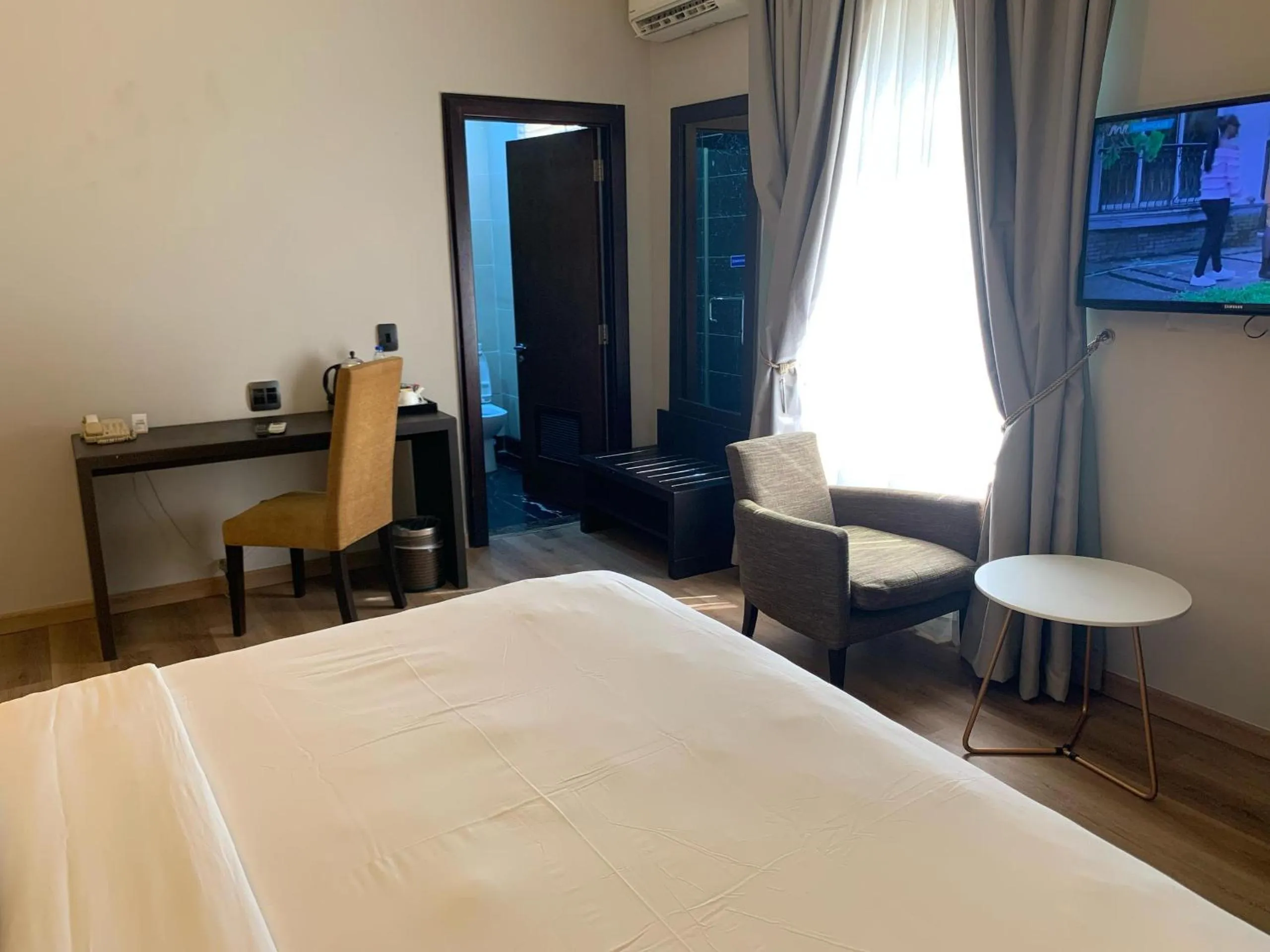 Bed in The Sojourner By Genesis