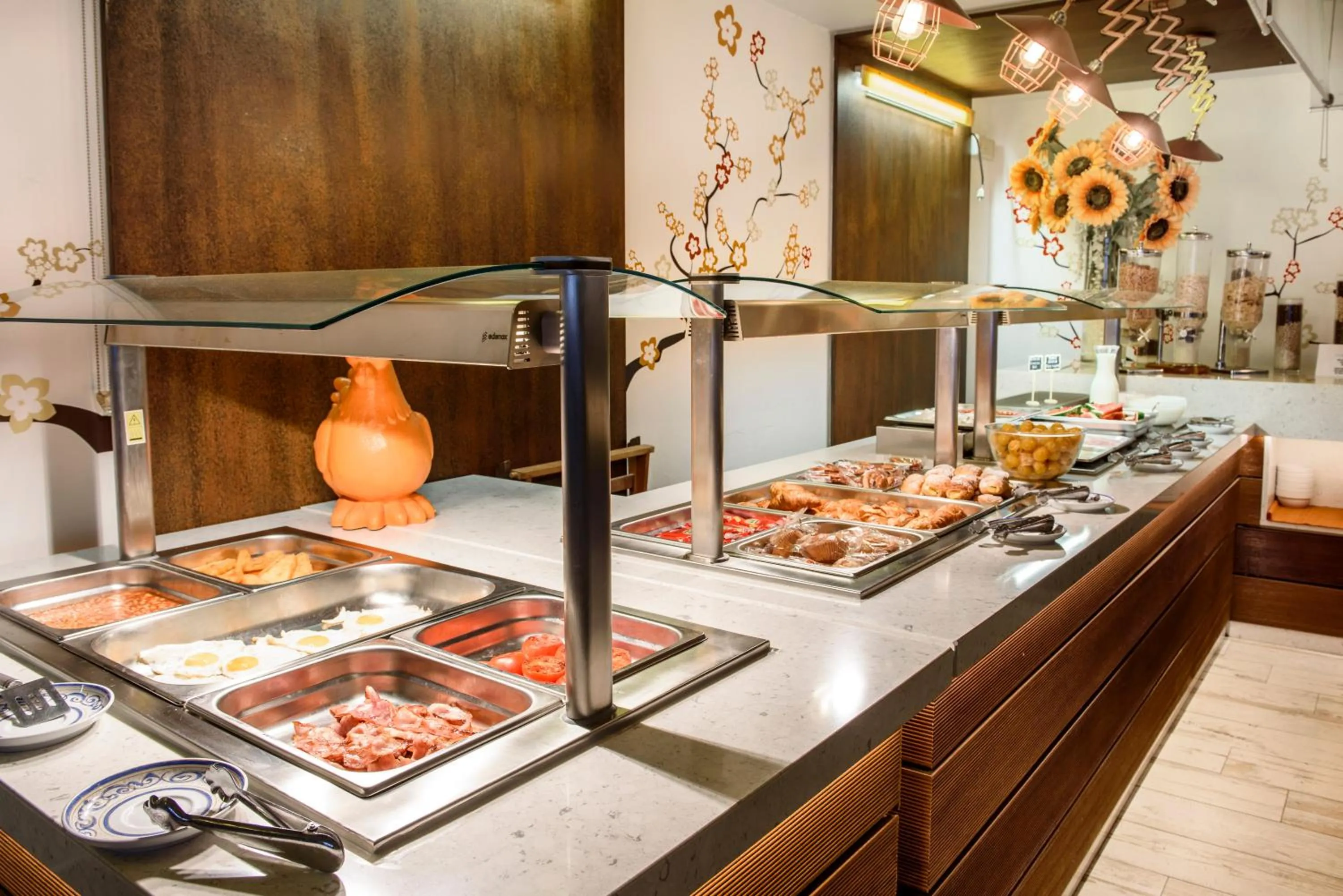 Buffet breakfast in Hotel Florencio Ibiza