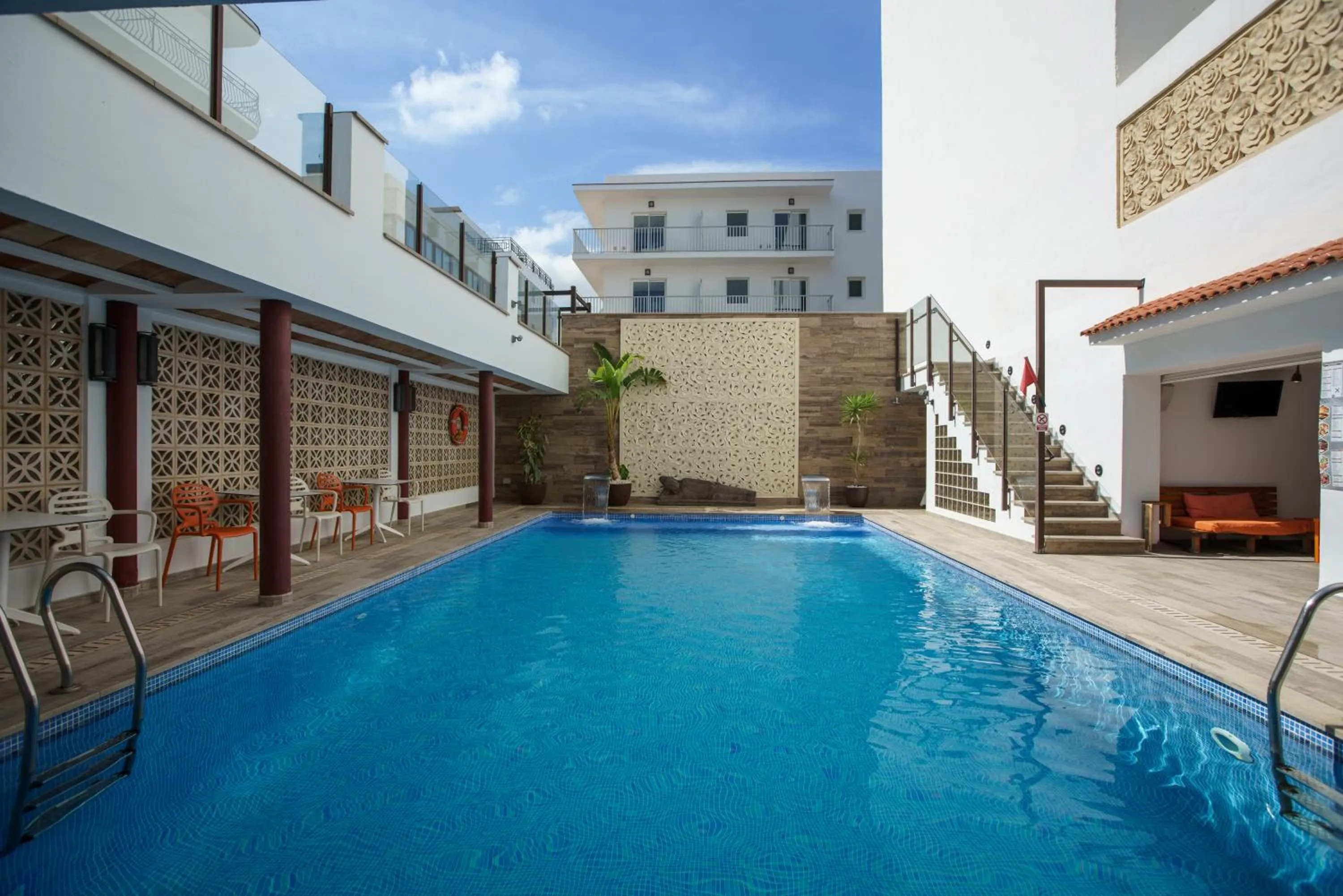 Swimming pool in Hotel Florencio Ibiza