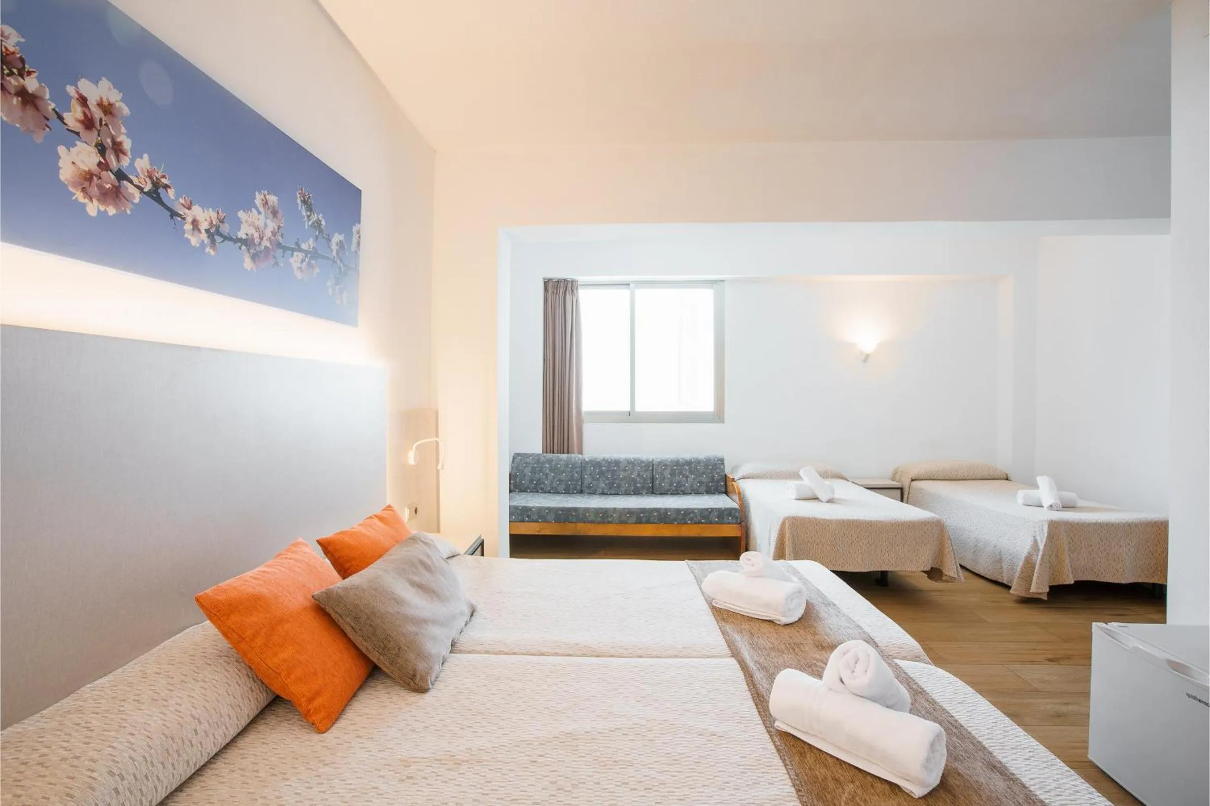 Bedroom, Bed in Hotel Florencio Ibiza