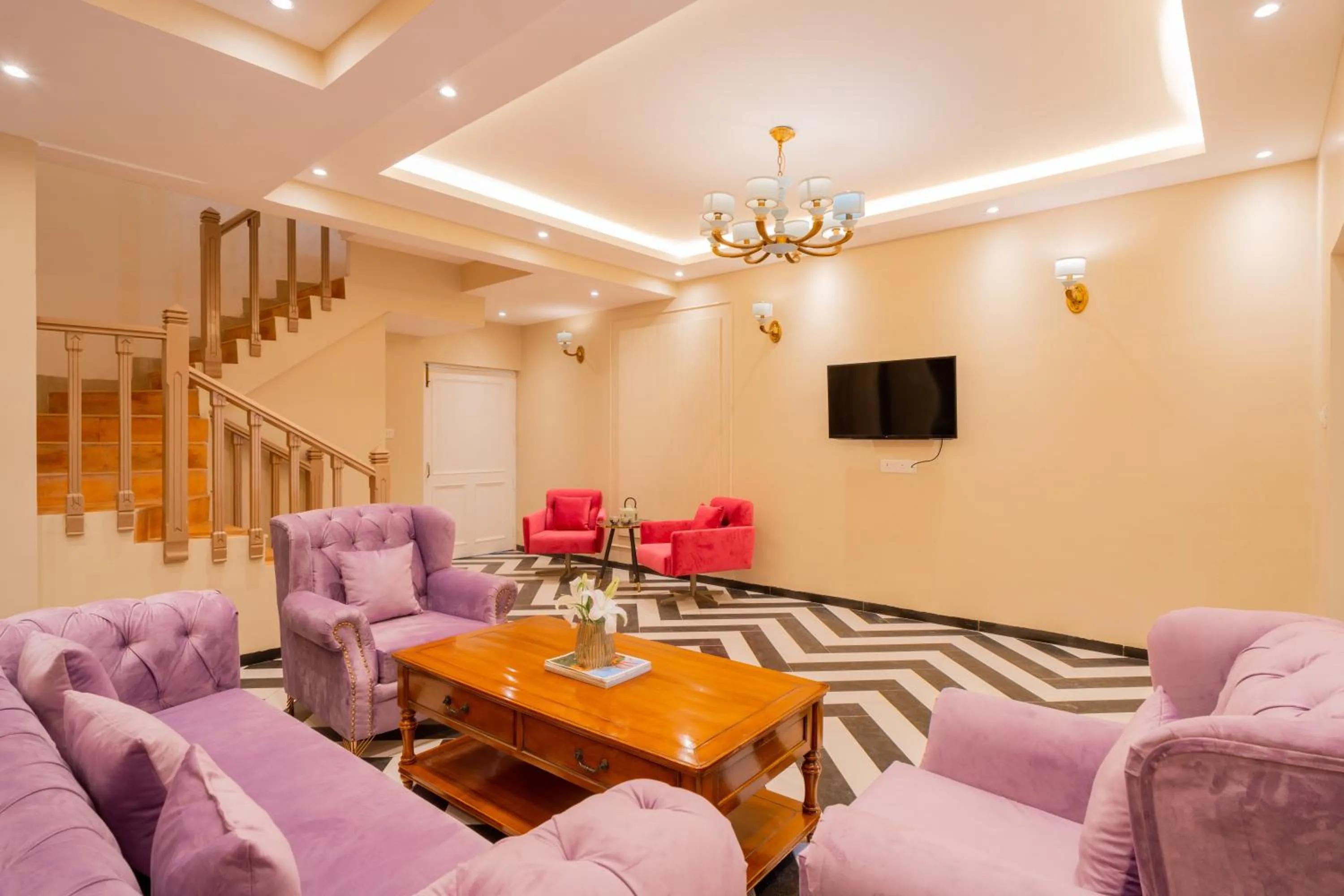 TV and multimedia in Emperor Ozran by Alaya Stays