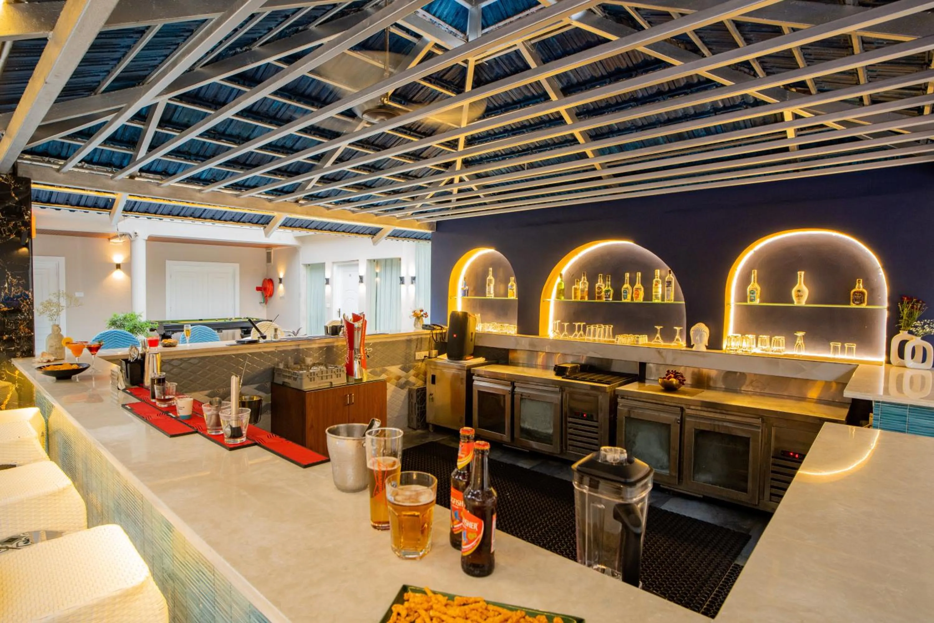 Restaurant/places to eat in Emperor Ozran by Alaya Stays