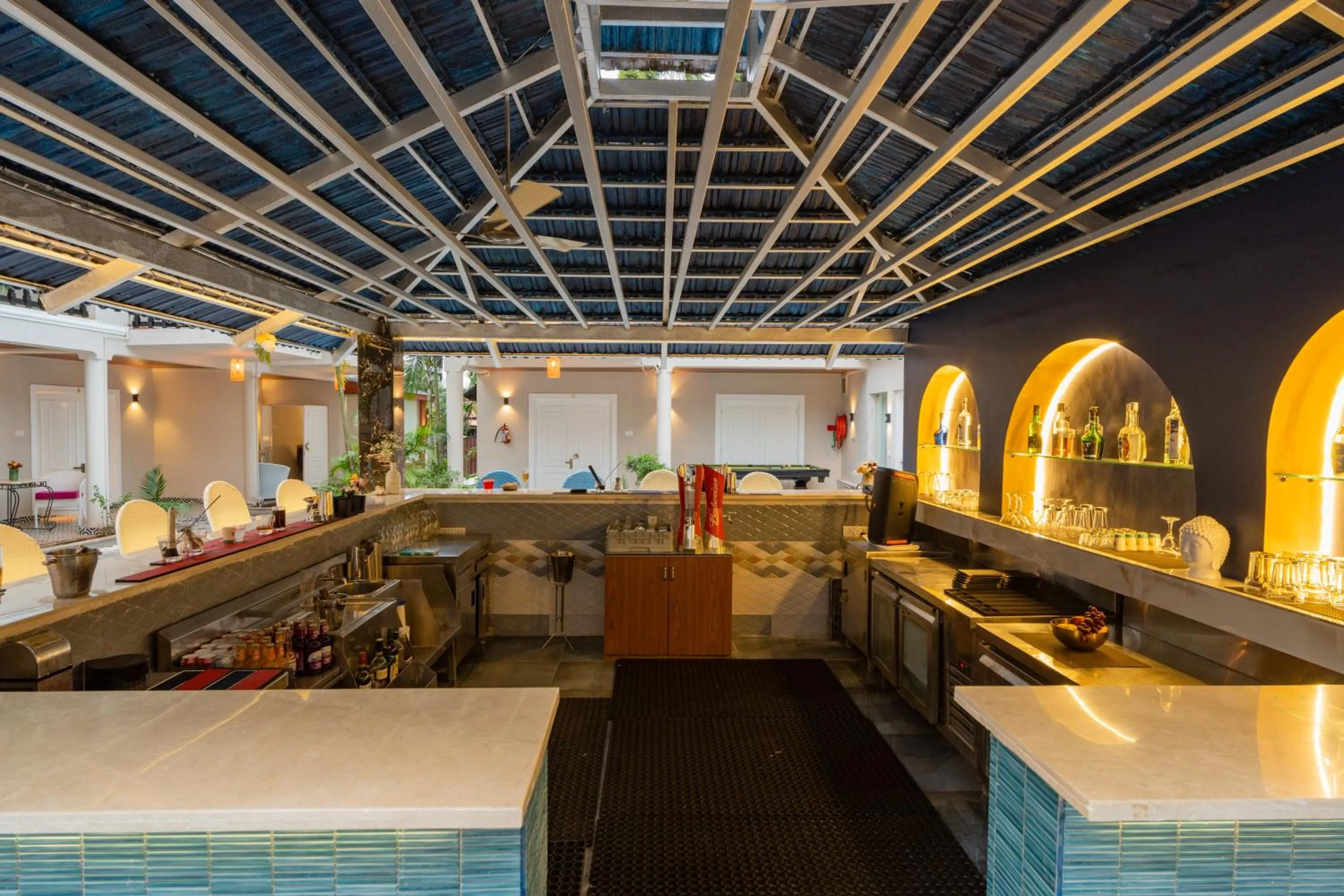 Restaurant/places to eat in Emperor Ozran by Alaya Stays