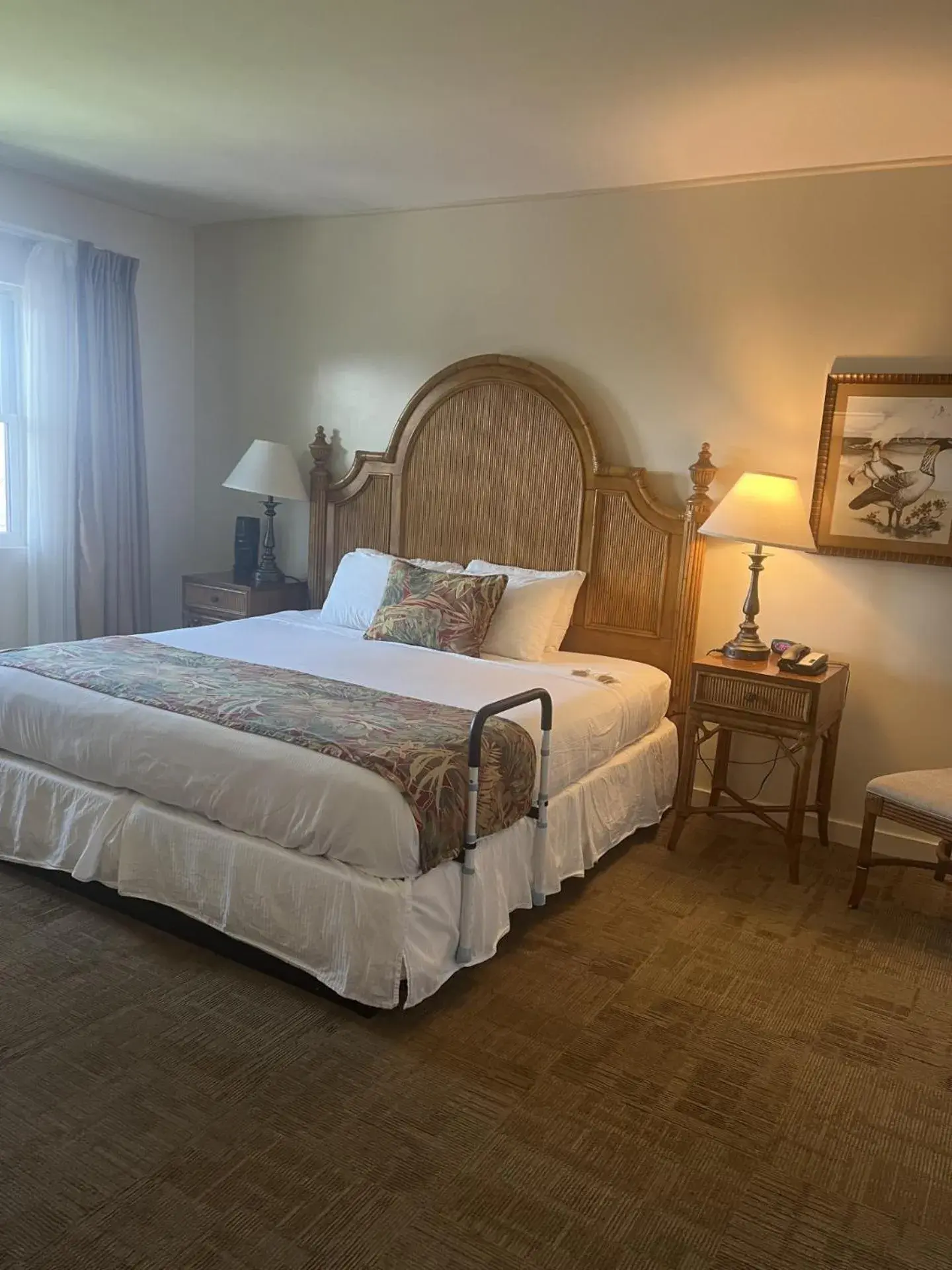 Double Room - Disability Access in Hawaii Volcano House Double Room - Disability Access in Hawaii Volcano House