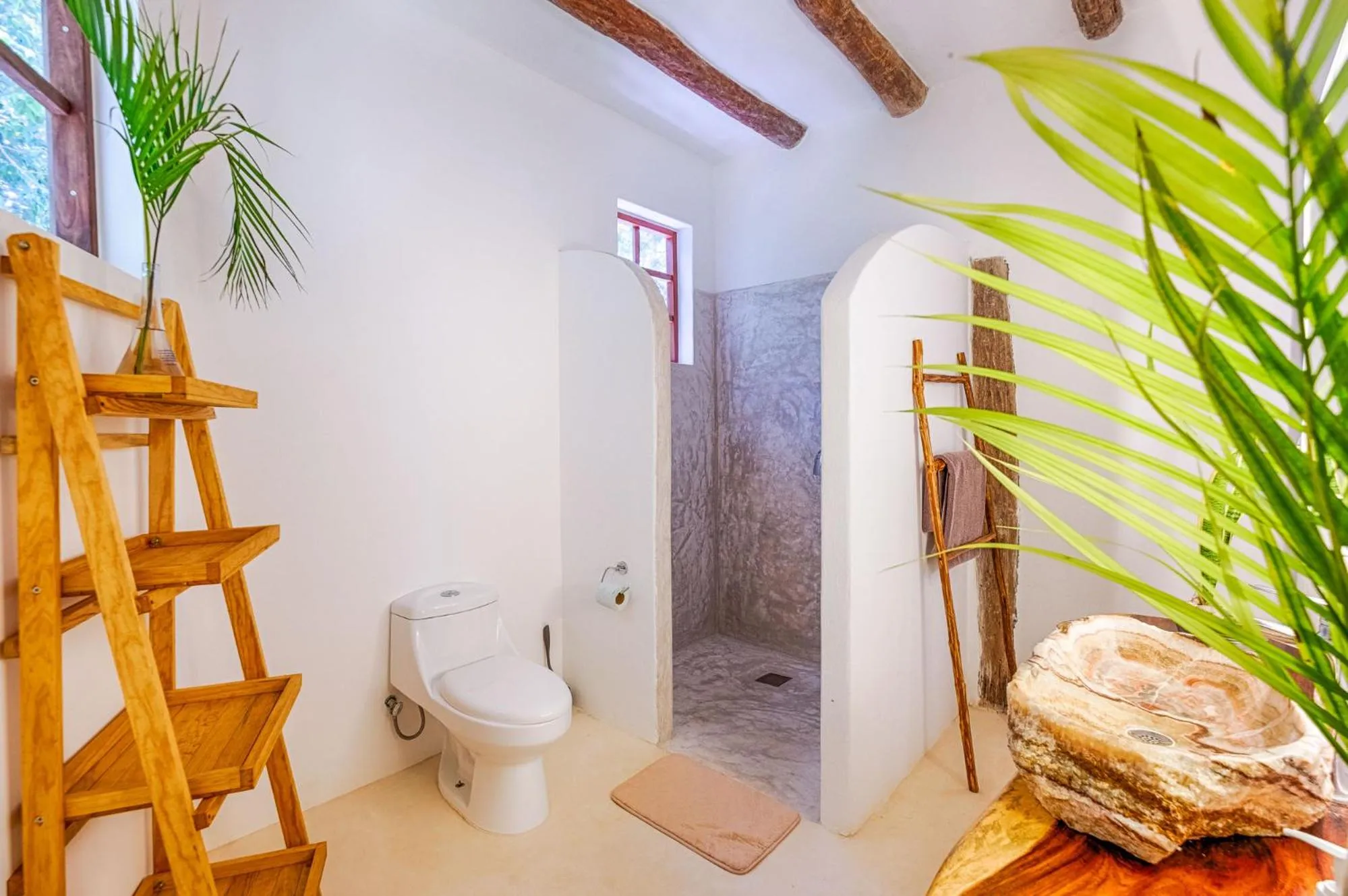 Shower in Villa Morena Boutique Hotel Ecoliving