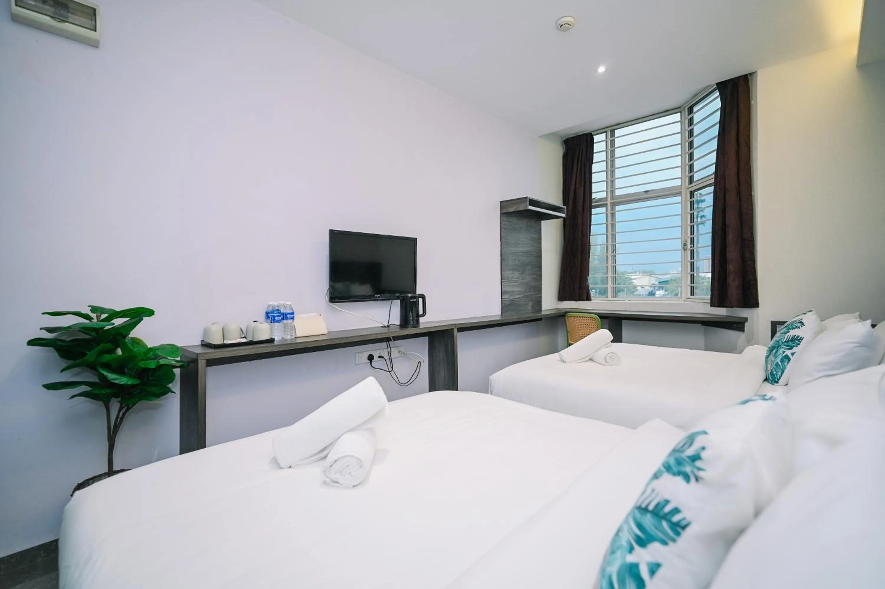 Bed in Swing & Pillows - Rawang Selangor