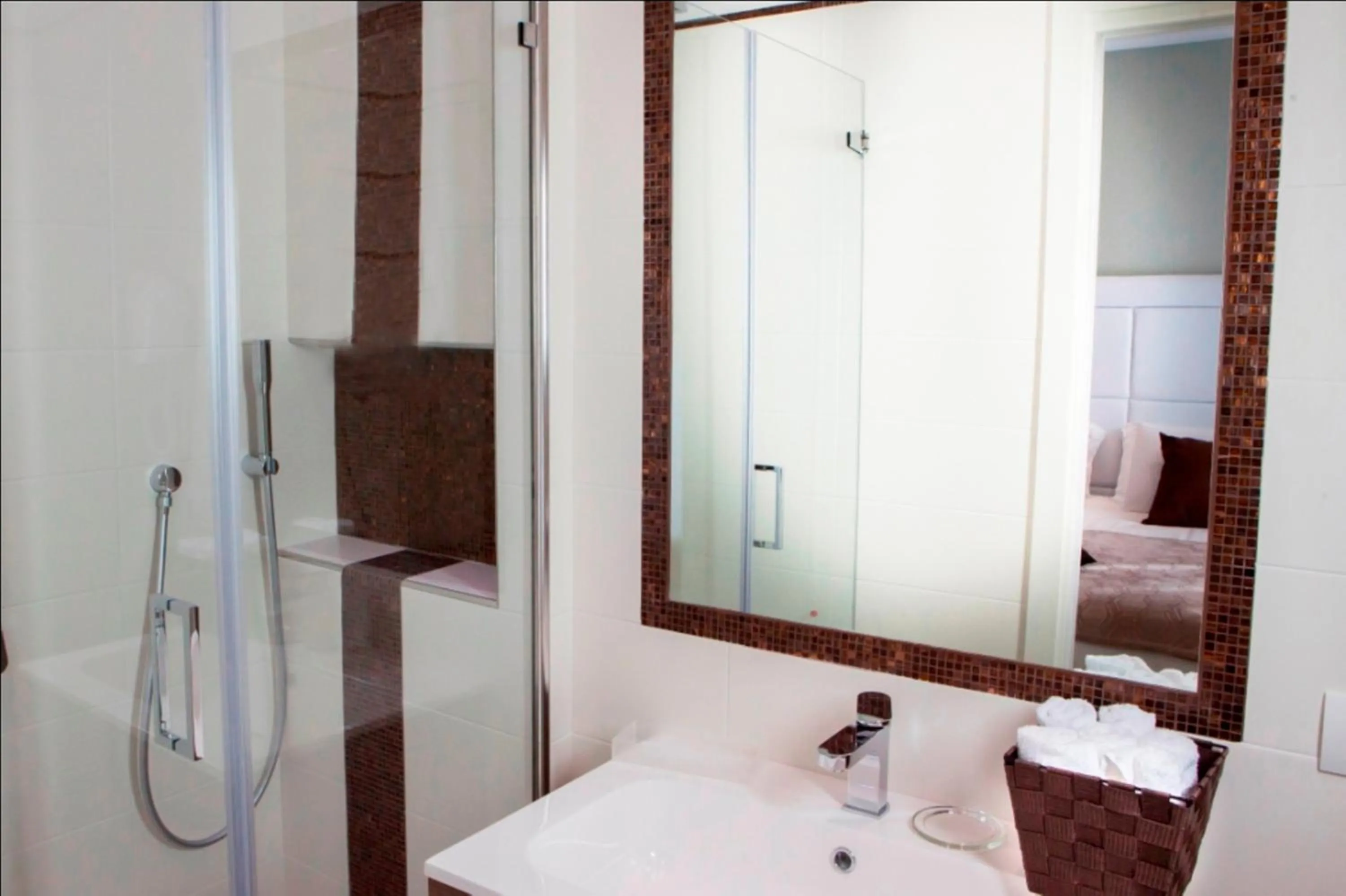 Bathroom in Bougainvillea Relais