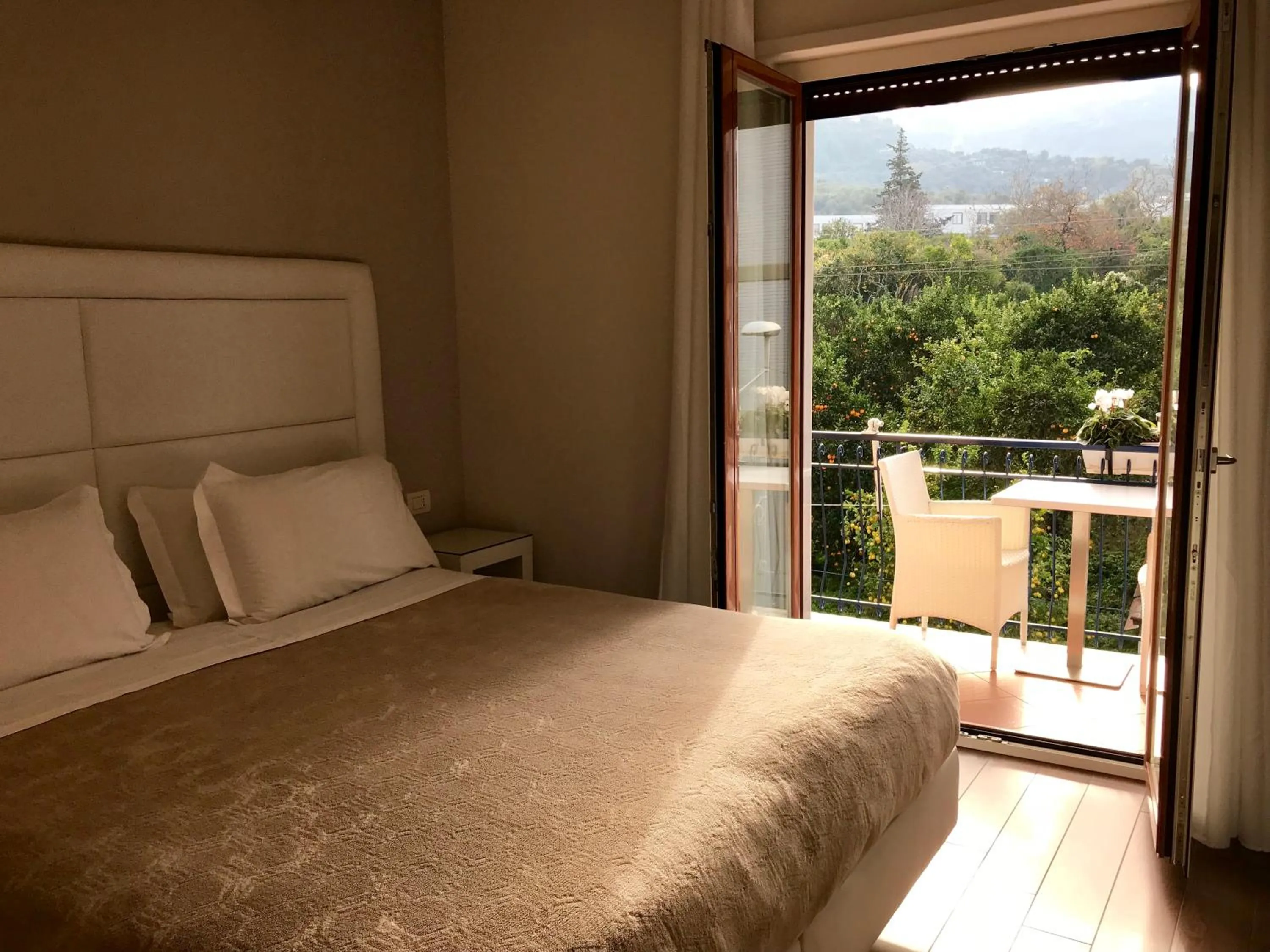 City view, Bed in Bougainvillea Relais