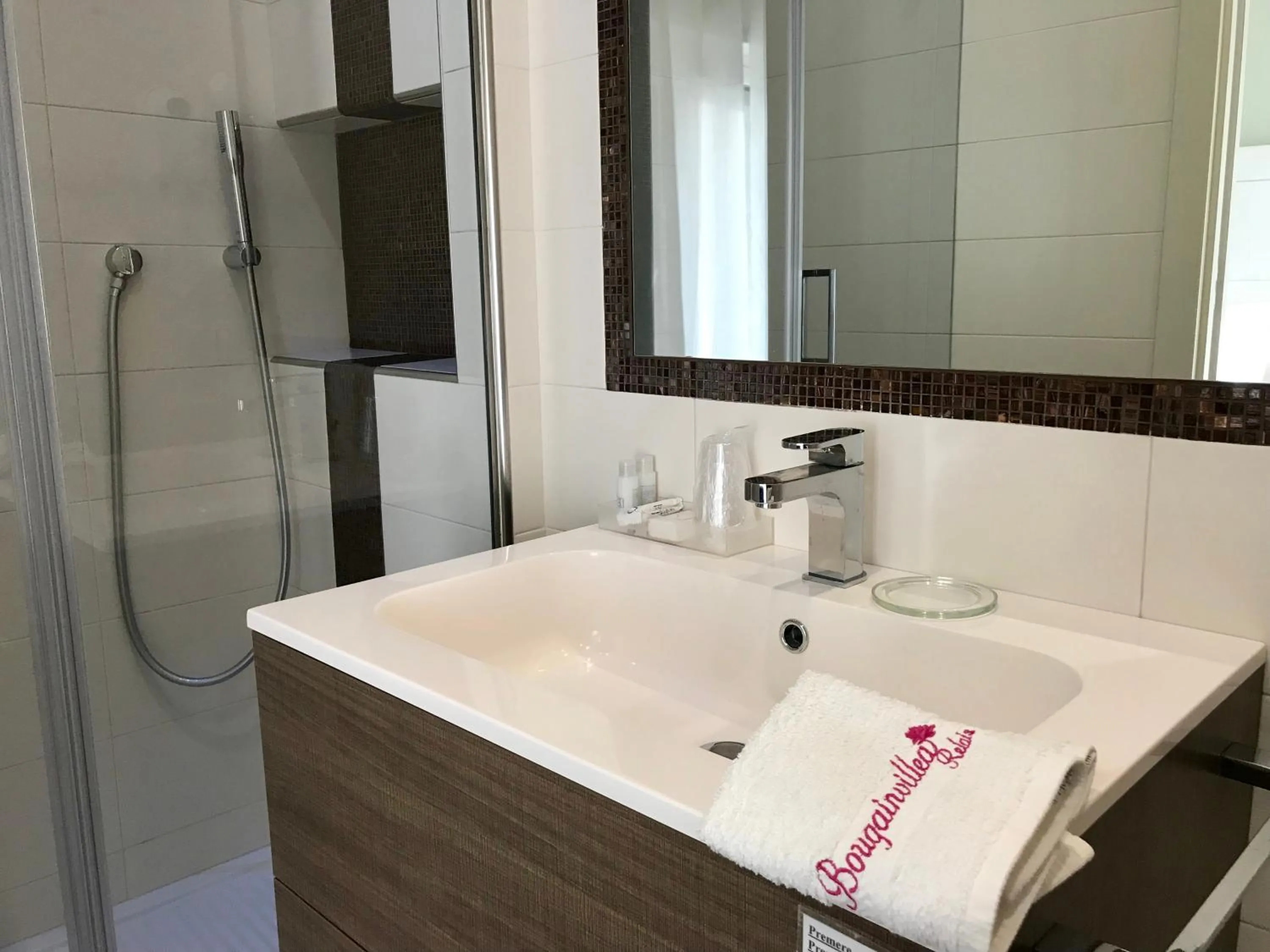 Bathroom in Bougainvillea Relais