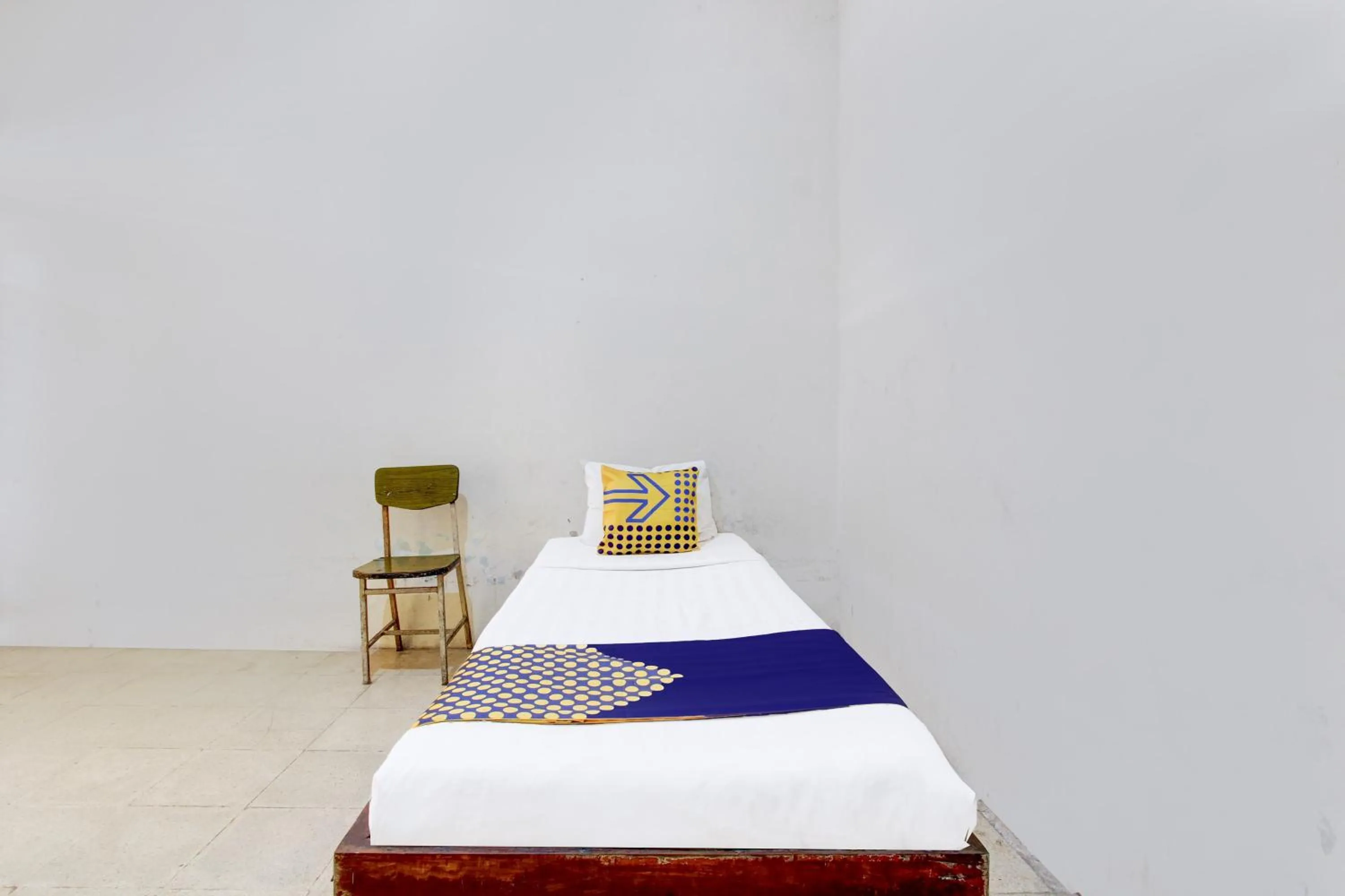 Bedroom, Bed in Hotel O Agung Banjarnegara