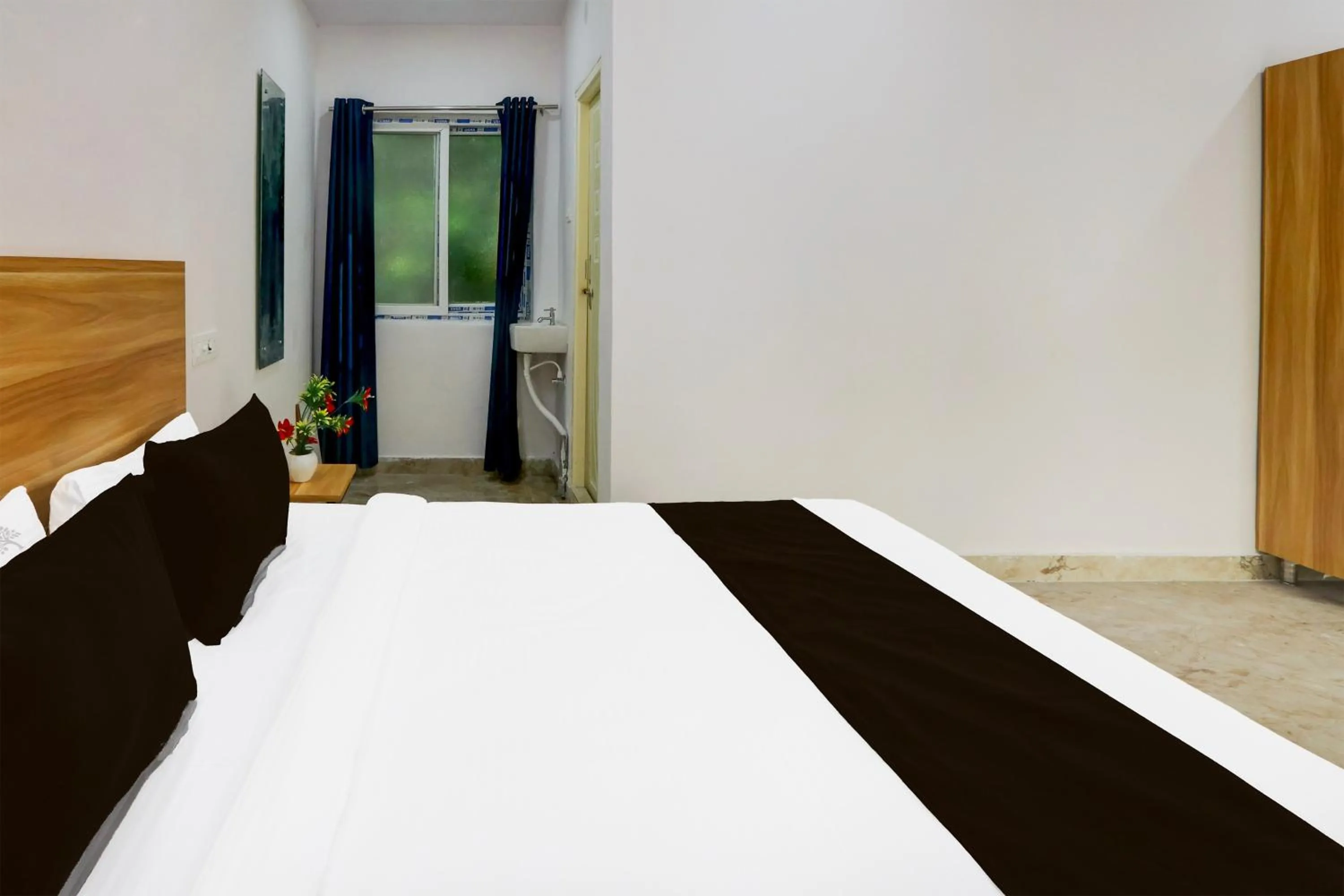 Lobby or reception, Bed in Hotel O Living Tree In