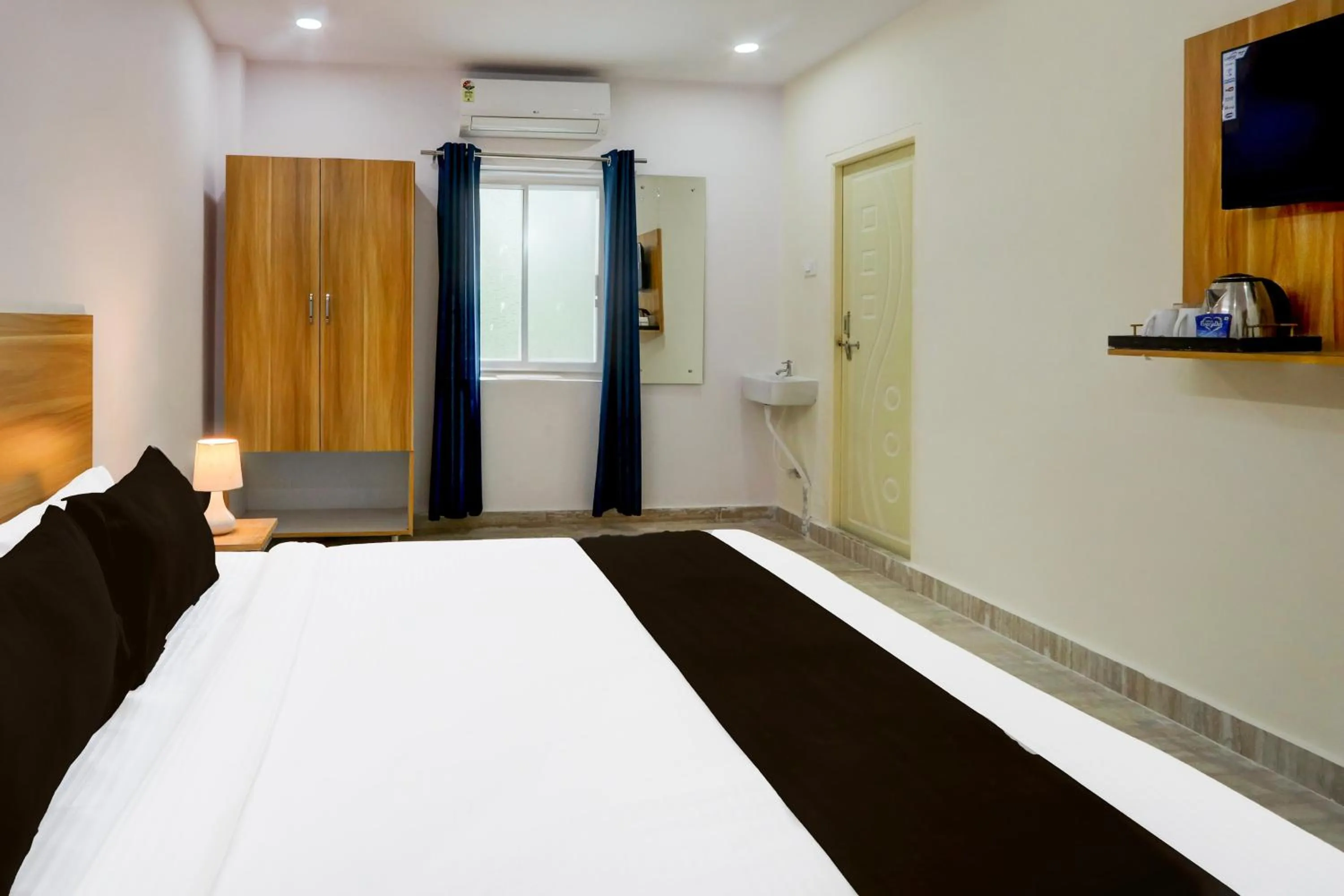 Bedroom in Hotel O Living Tree In