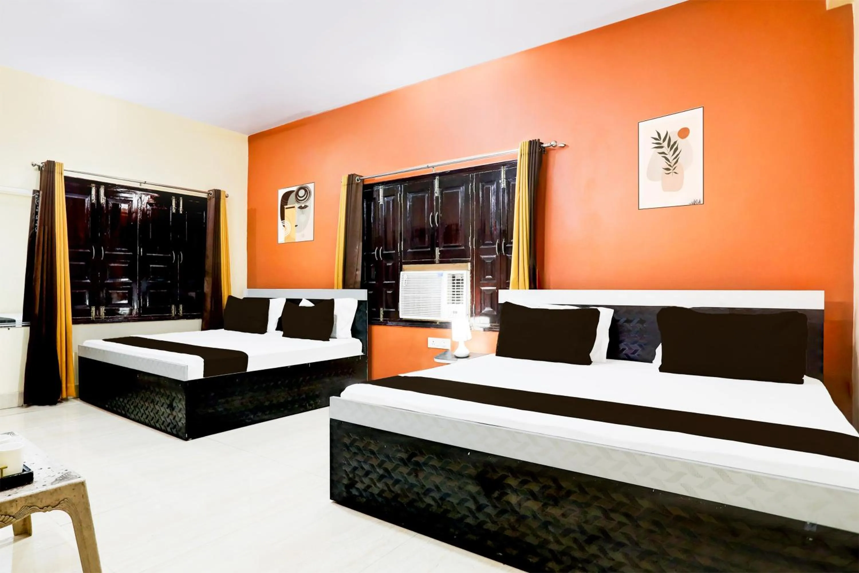 Bedroom, Bed in Hotel O R B Palace