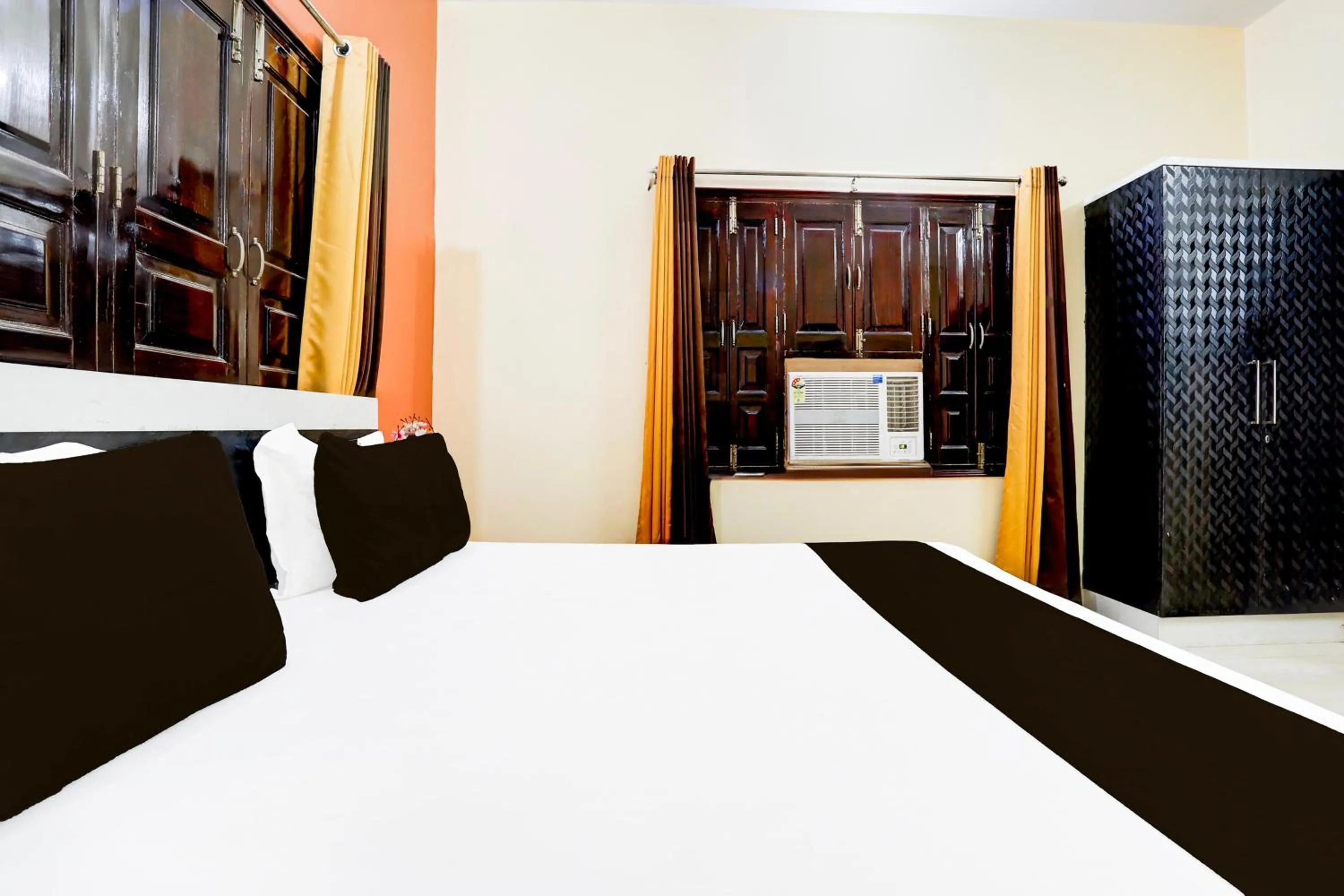 Bedroom in Hotel O R B Palace