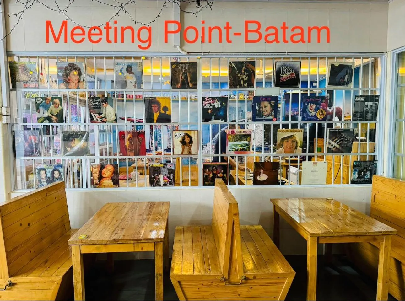 Restaurant/places to eat in Urbanview Botania Meeting Point Batam by RedDoorz