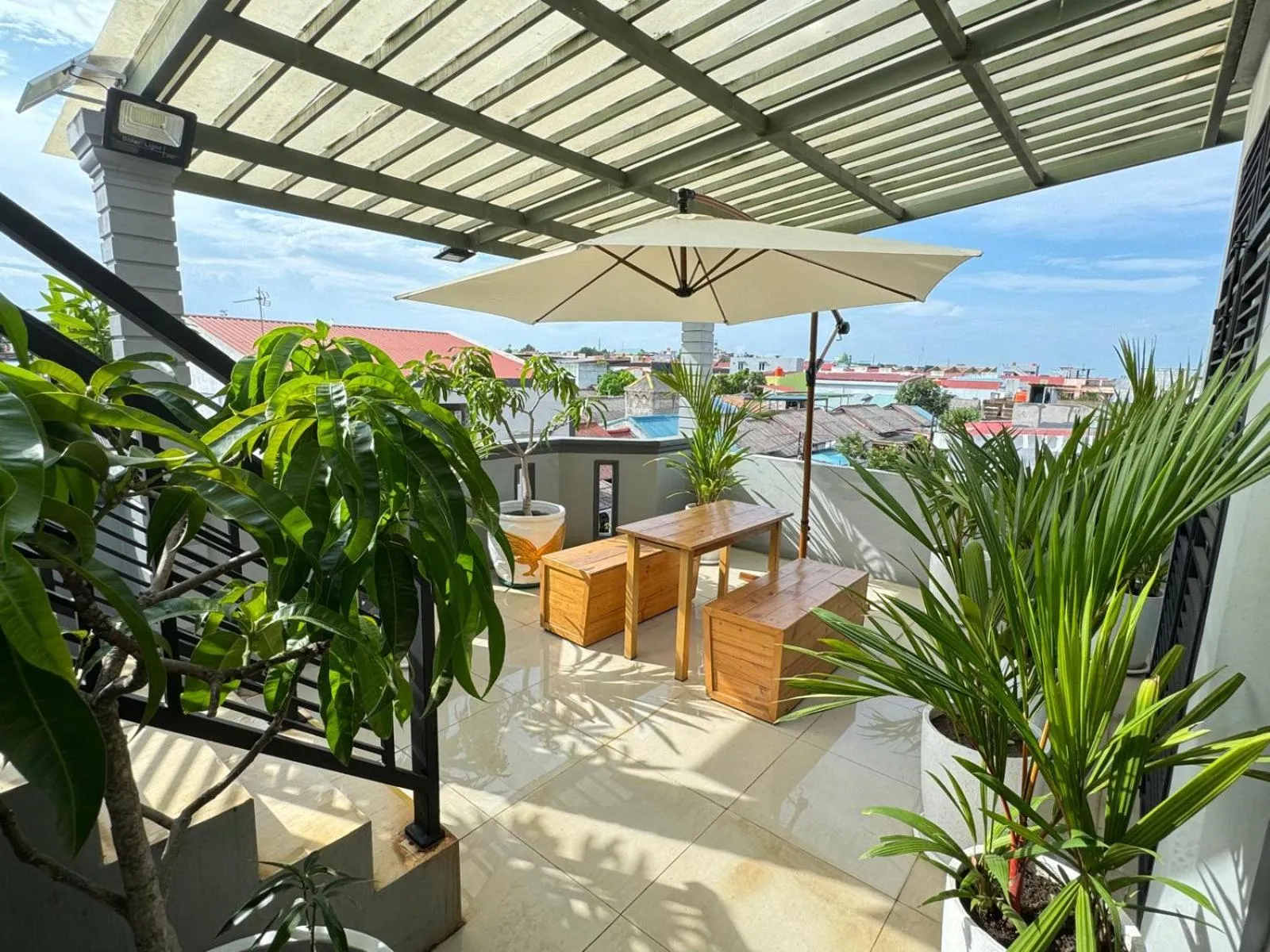 Balcony/Terrace in Urbanview Botania Meeting Point Batam by RedDoorz