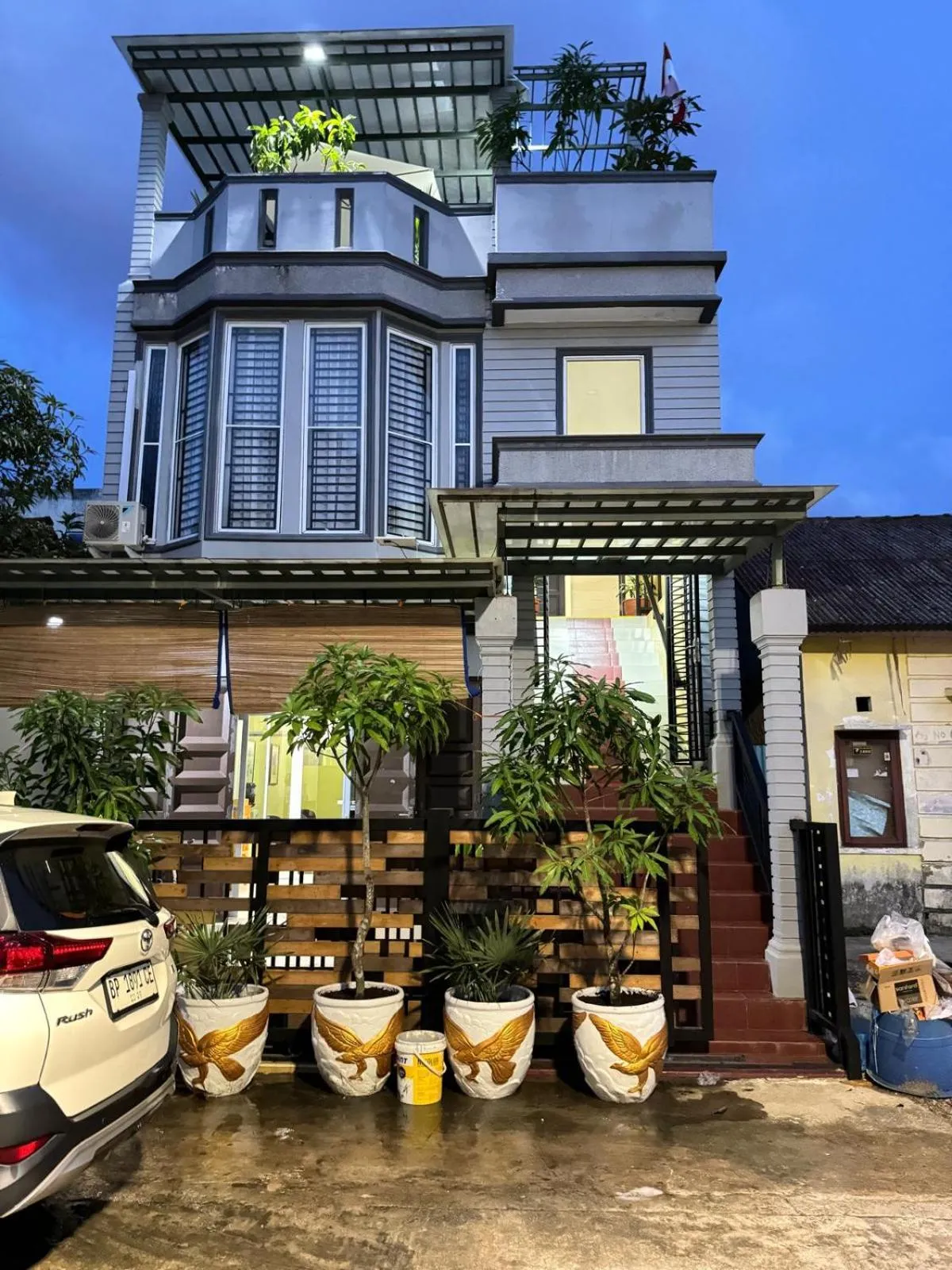 Property building in Urbanview Botania Meeting Point Batam by RedDoorz