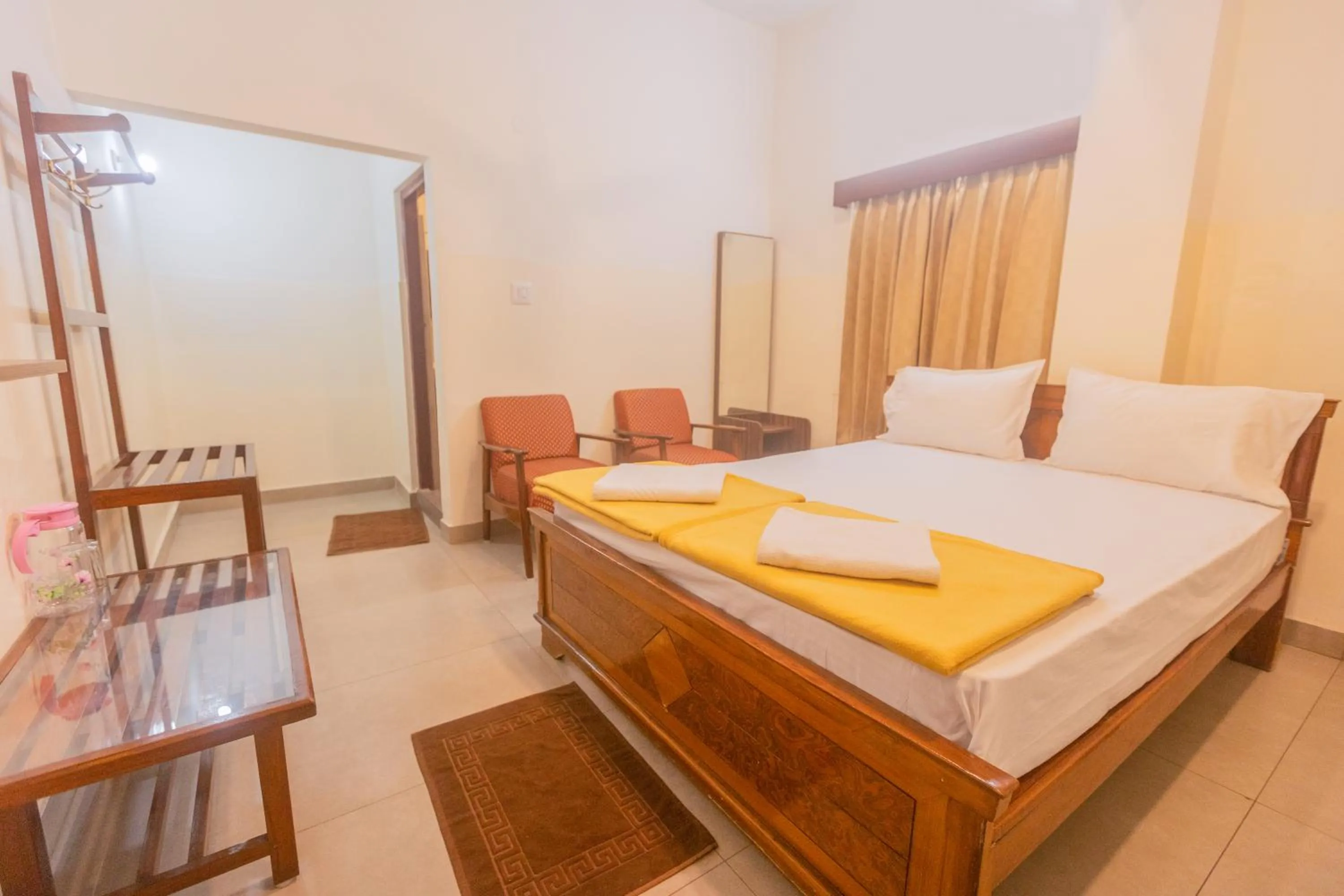 Bedroom, Bed in Sri Ramakrishna Hotel