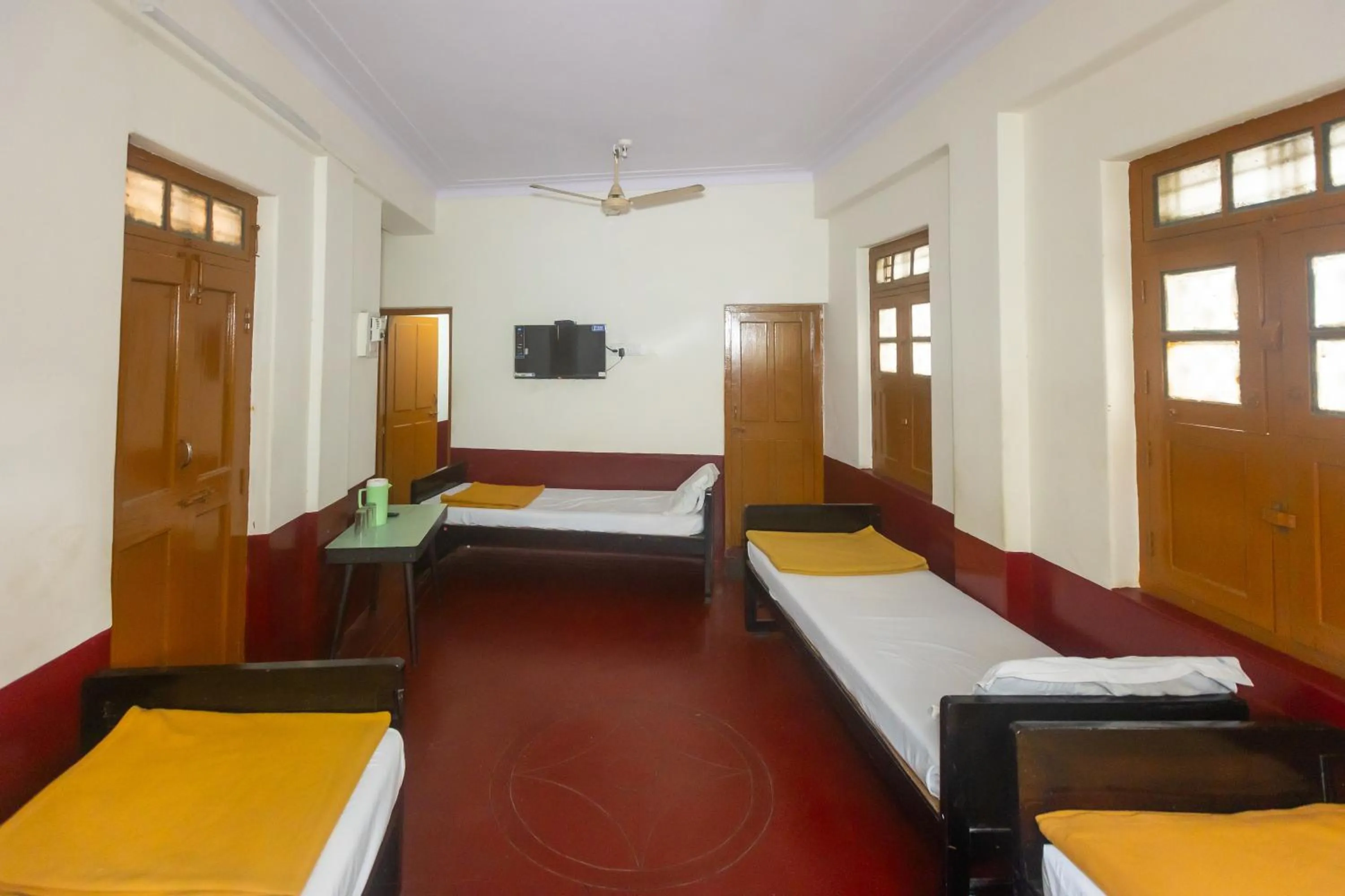 Bed in Sri Ramakrishna Hotel