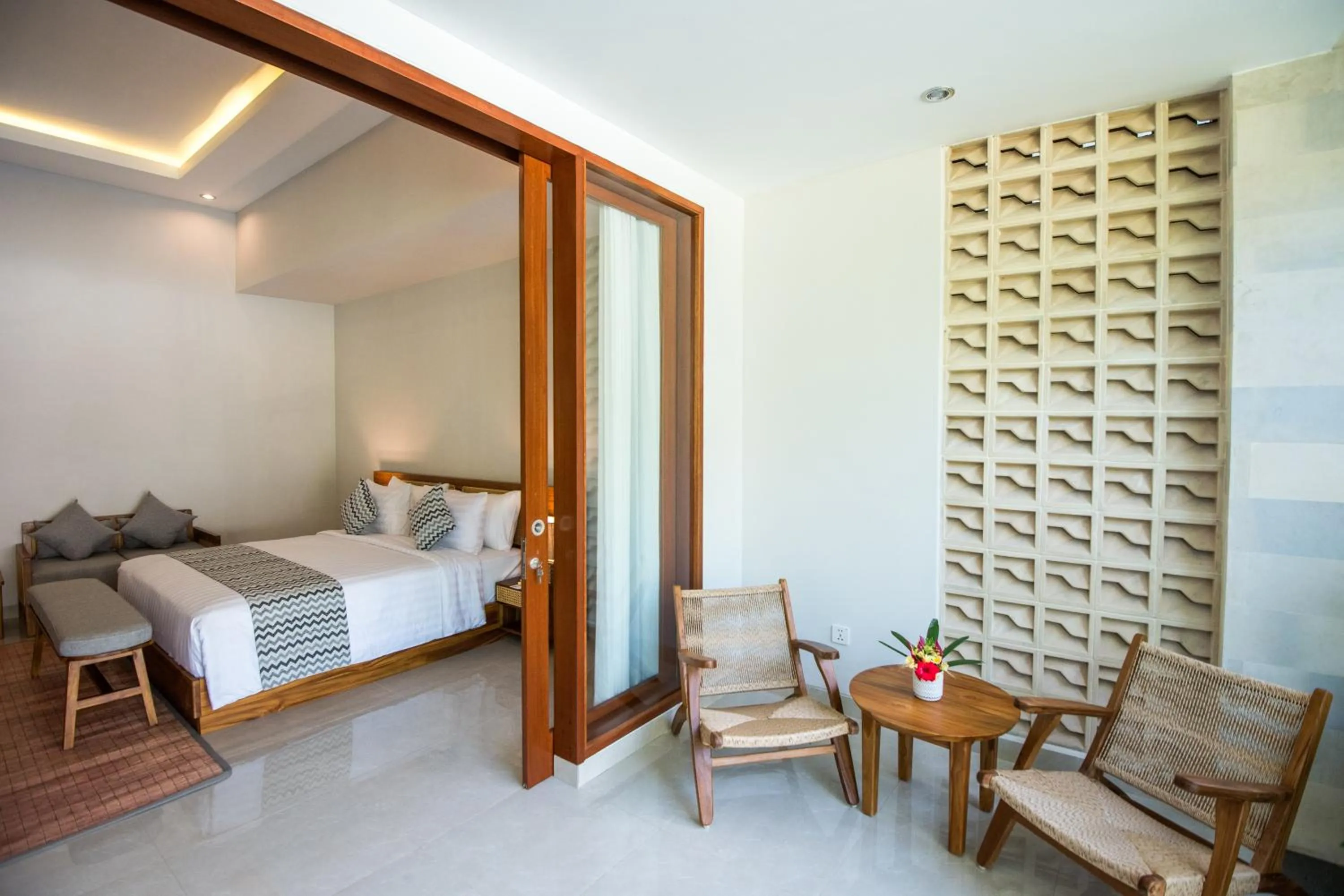 Seating area, Bed in Bhumi Sangtu Ubud