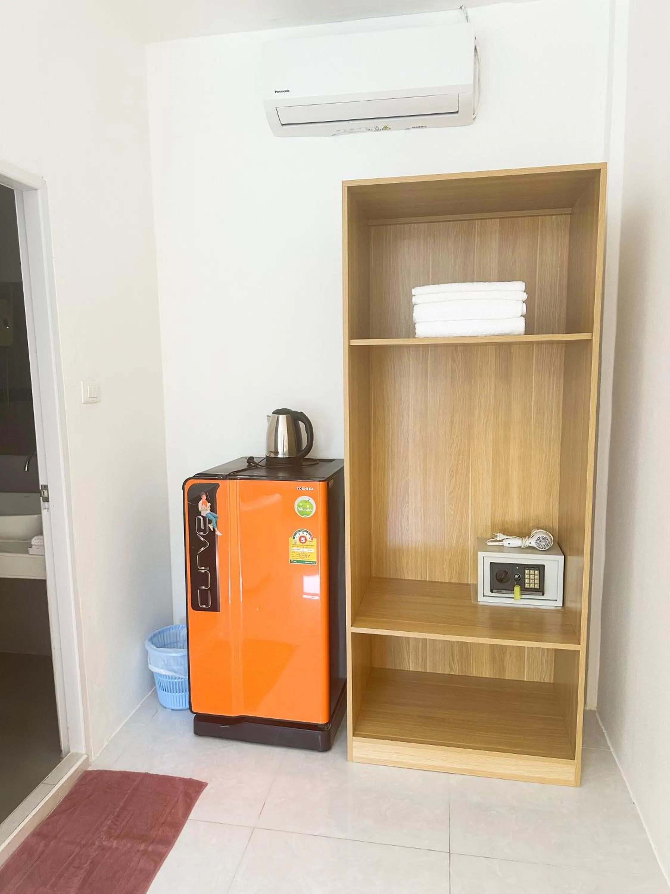 wardrobe in The coconut nanai resort