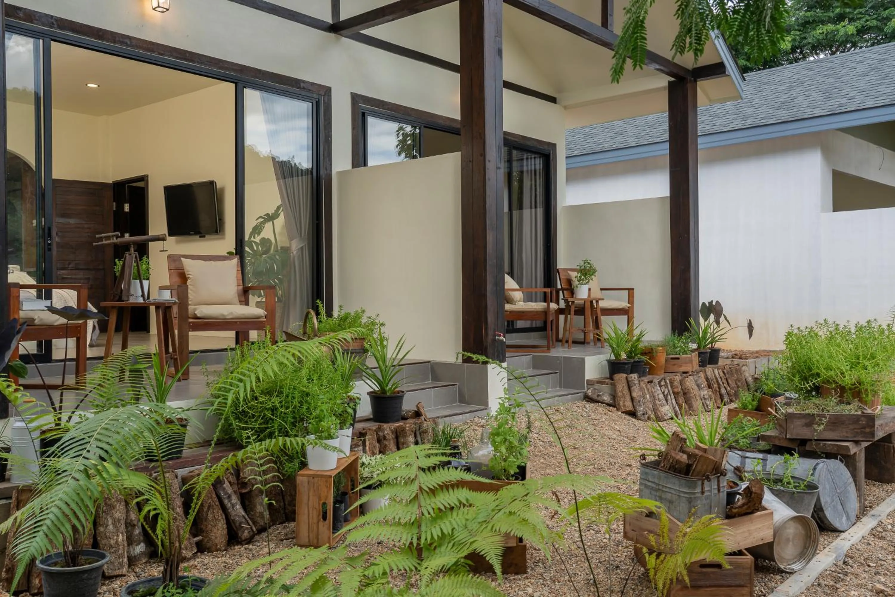 Communal lounge/ TV room in Sirin Farm Chiang Rai