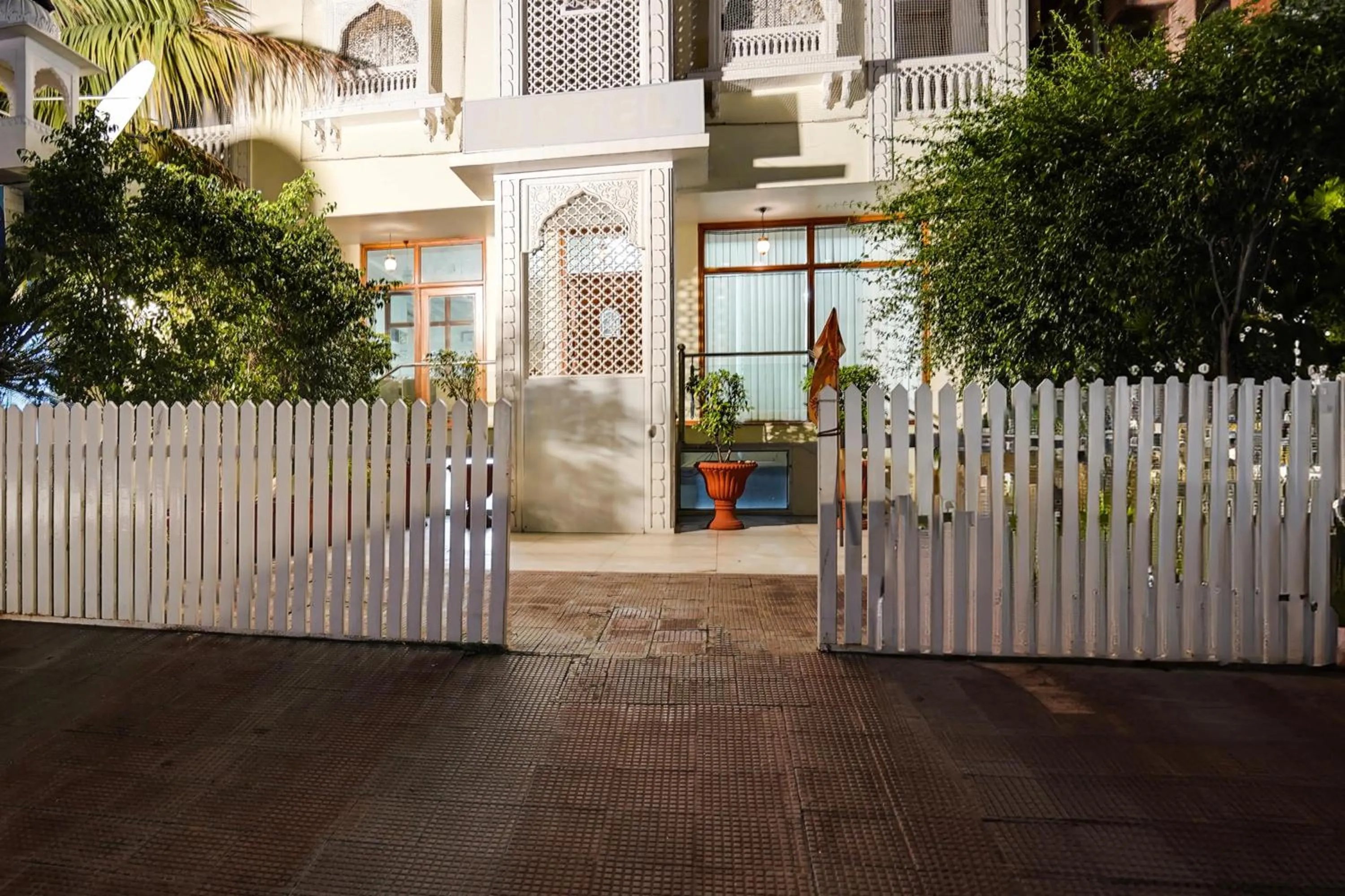 Facade/entrance in Super Townhouse Durgapura formerly Gumaan Heritage