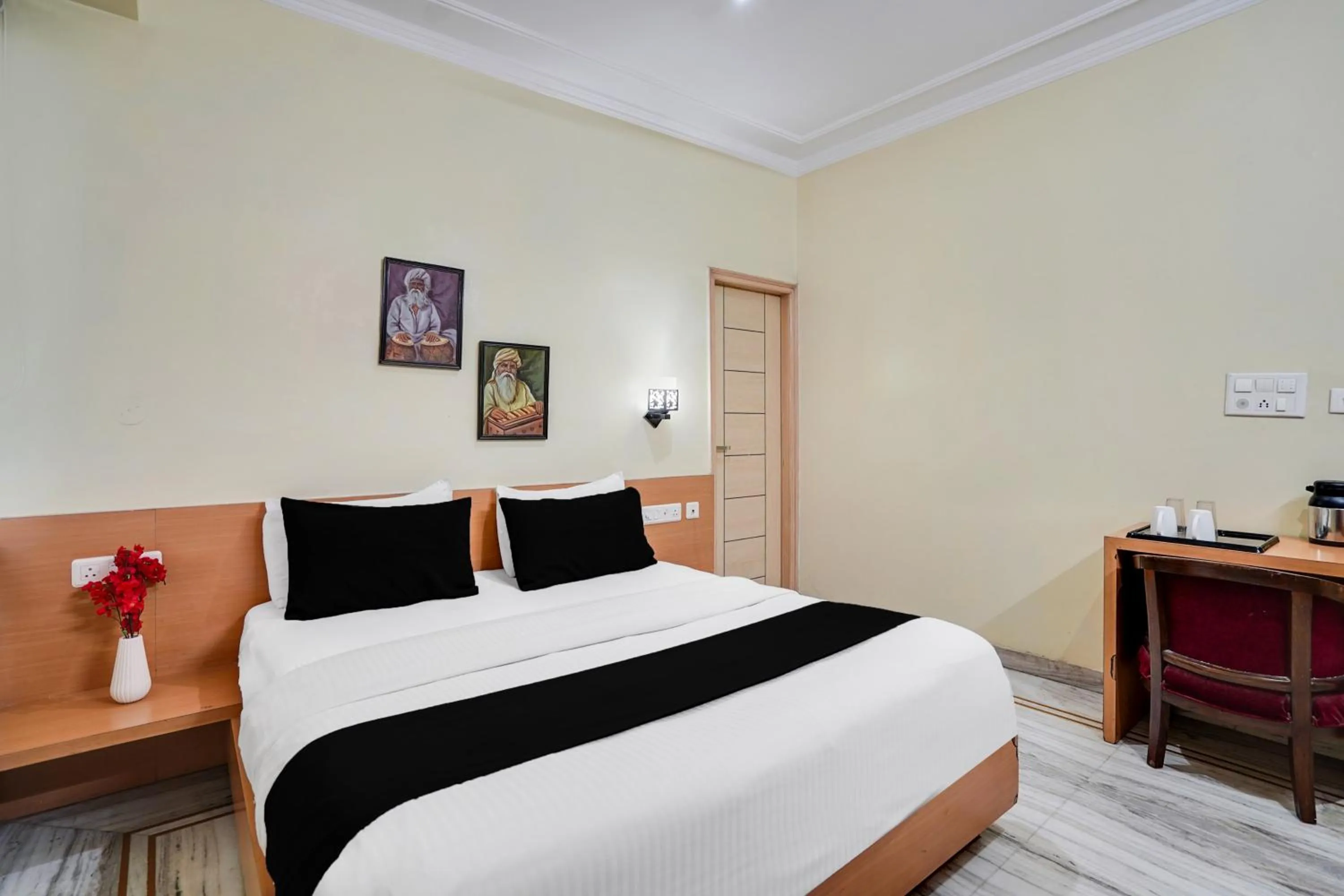 Bedroom, Bed in Super Townhouse Durgapura formerly Gumaan Heritage